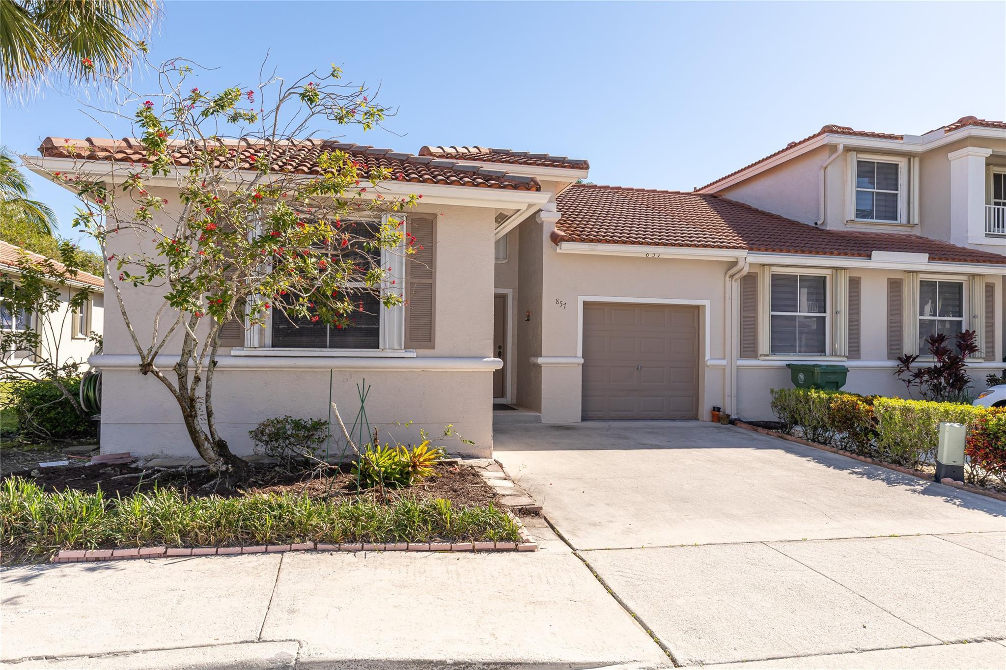 857 NW 133rd Avenue, Pembroke Pines, FL 33028 - Photo 2