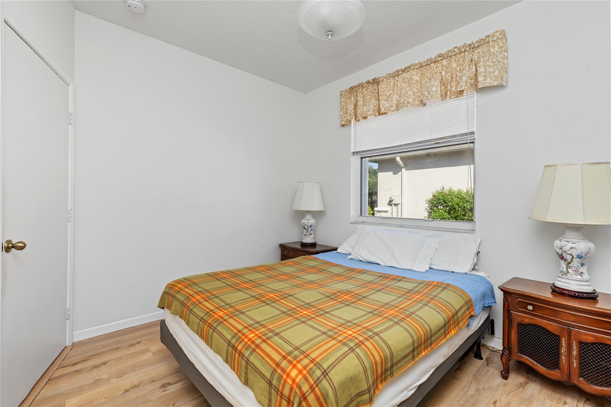 857 NW 133rd Avenue, Pembroke Pines, FL 33028 - Photo 4