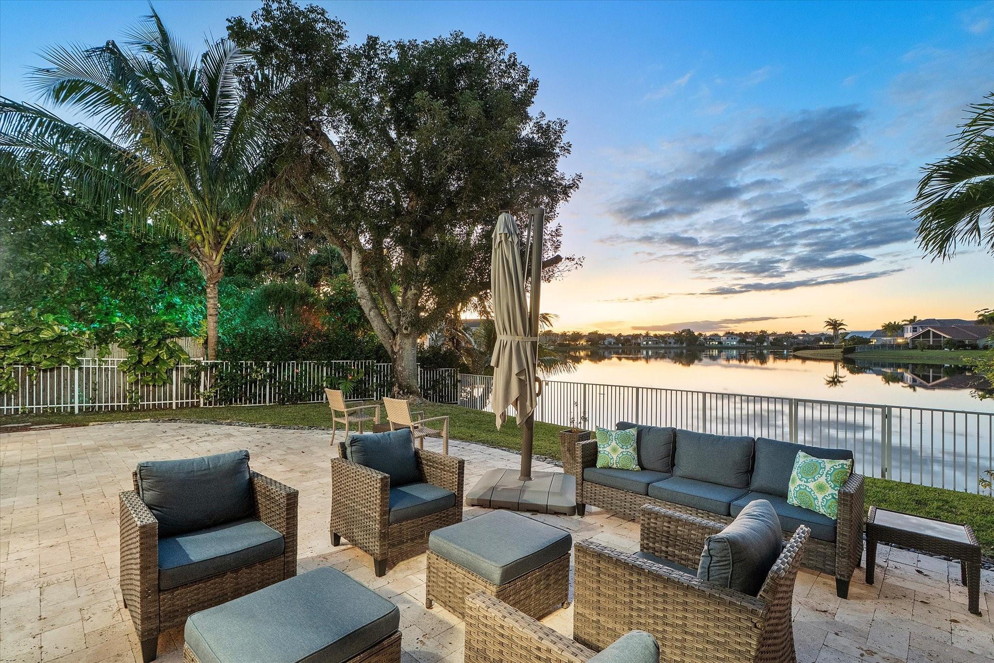 15561 NW 12th Place, Pembroke Pines, FL 33028, Pembroke Pines