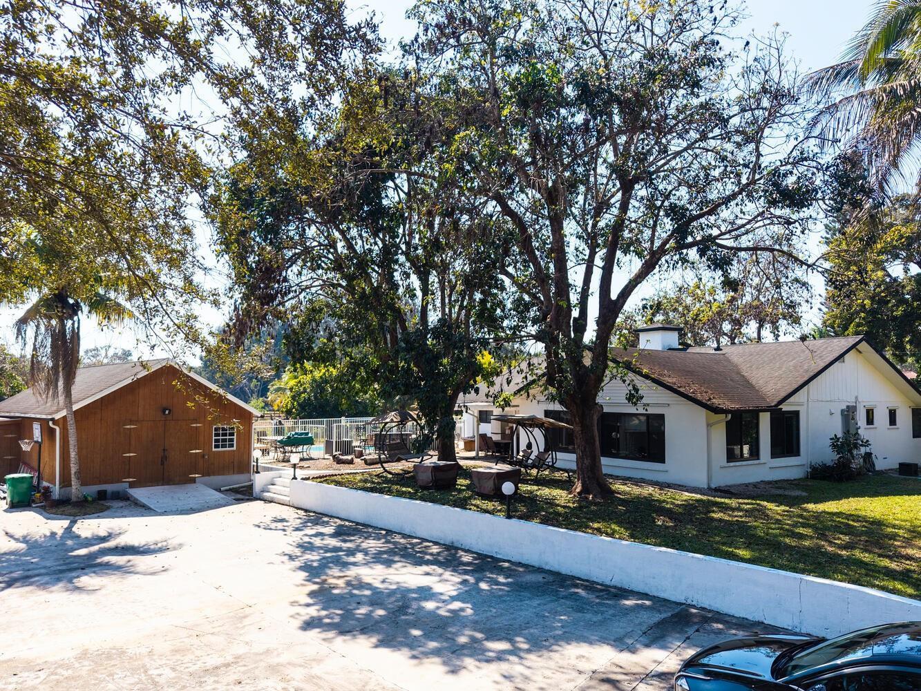 1710 SW 142nd Avenue, Davie, FL 33325 - Photo 4