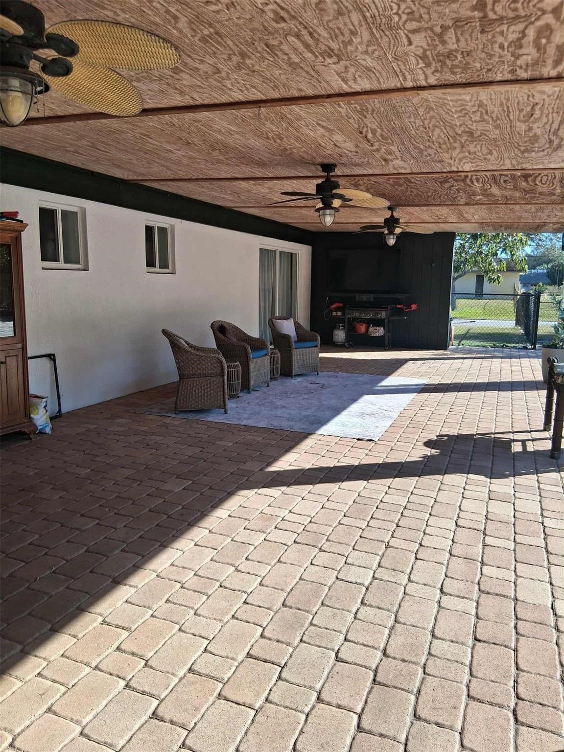 5191 SW 109th Avenue, Davie, FL 33328 - Photo 2