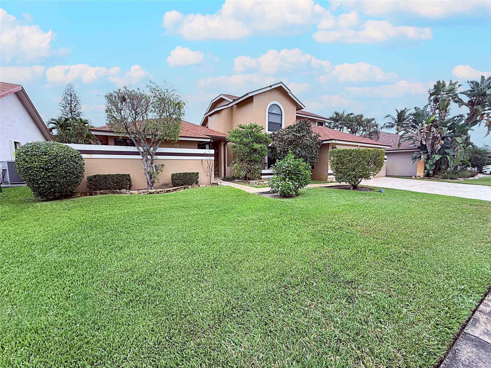 8725 SW 56th Place, Cooper City, FL 33328 - Photo 3