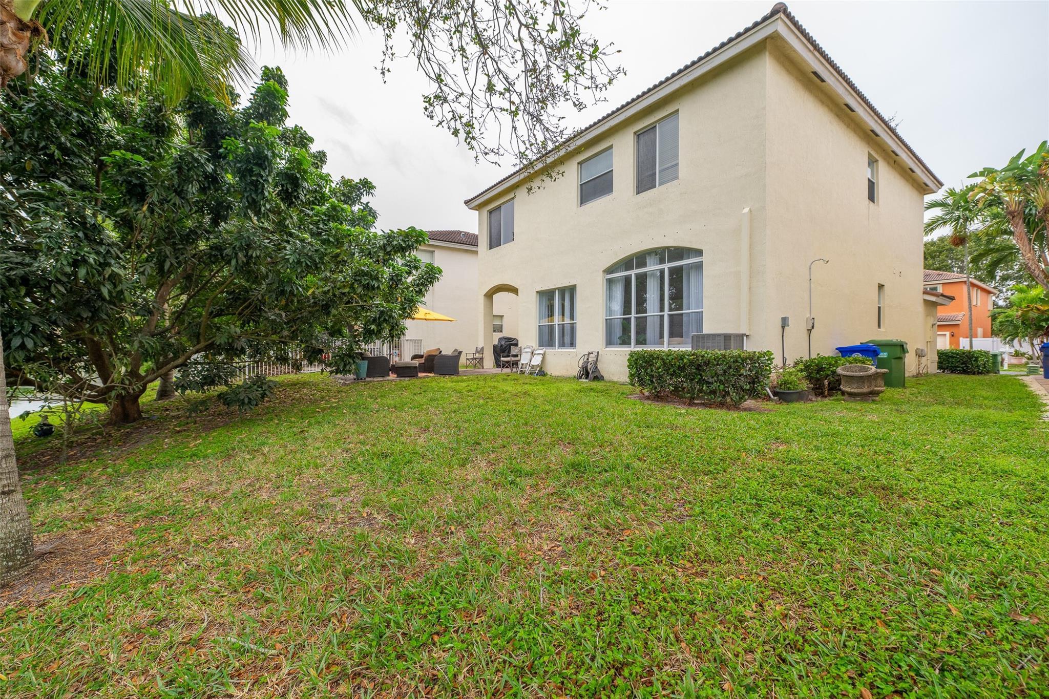 2257 NW 77th Terrace, Pembroke Pines, FL 33024 - Photo 4