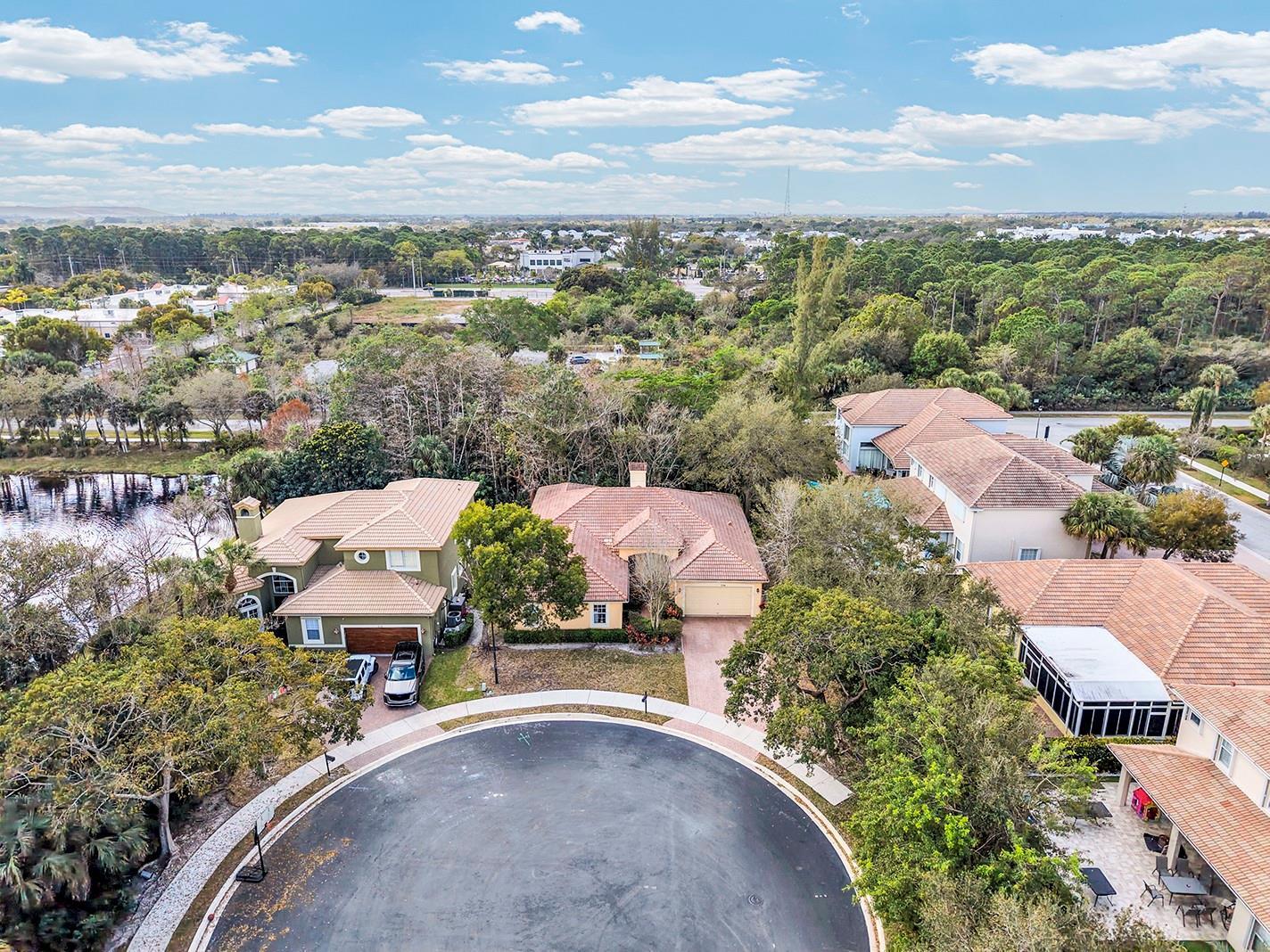 7104 NW 48th Lane, Coconut Creek, FL 33073 - Photo 2