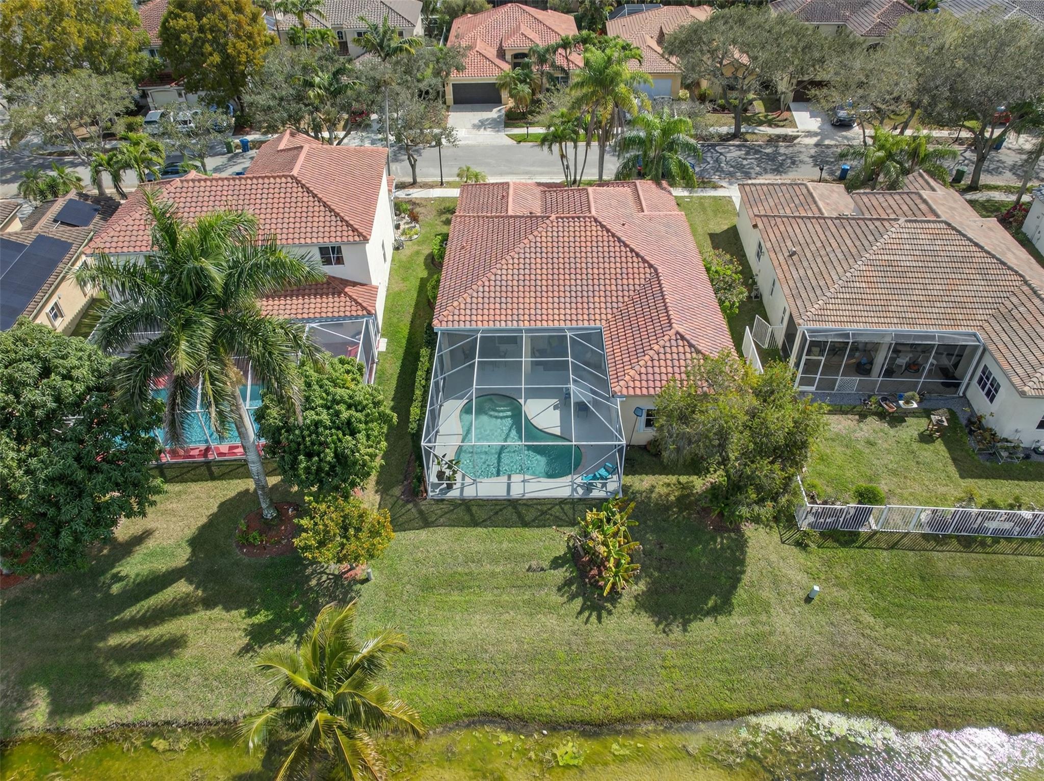 4042 Pinewood Lane, Weston, FL 33331 - Photo 3