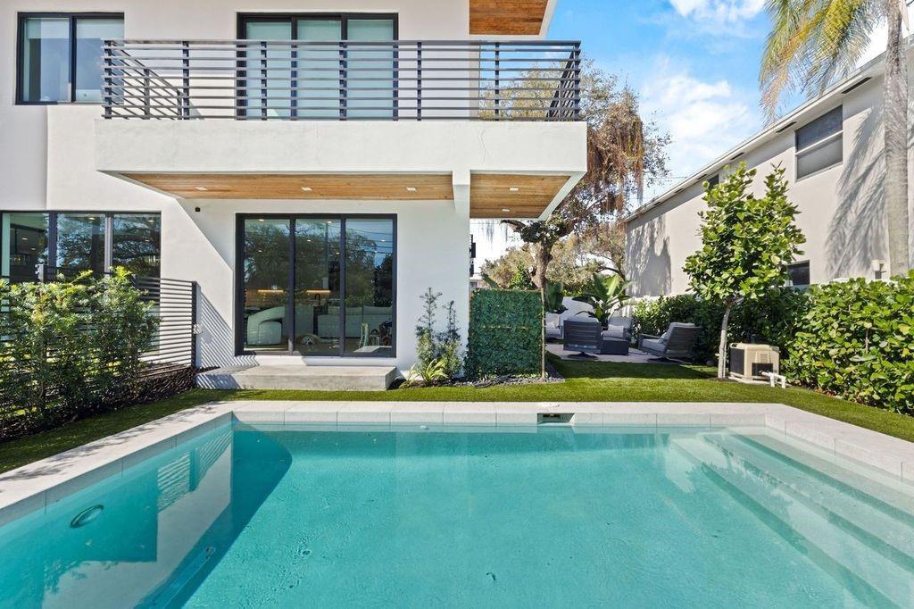 705 SW 8th Terrace, Fort Lauderdale, FL 33315 - Photo 5