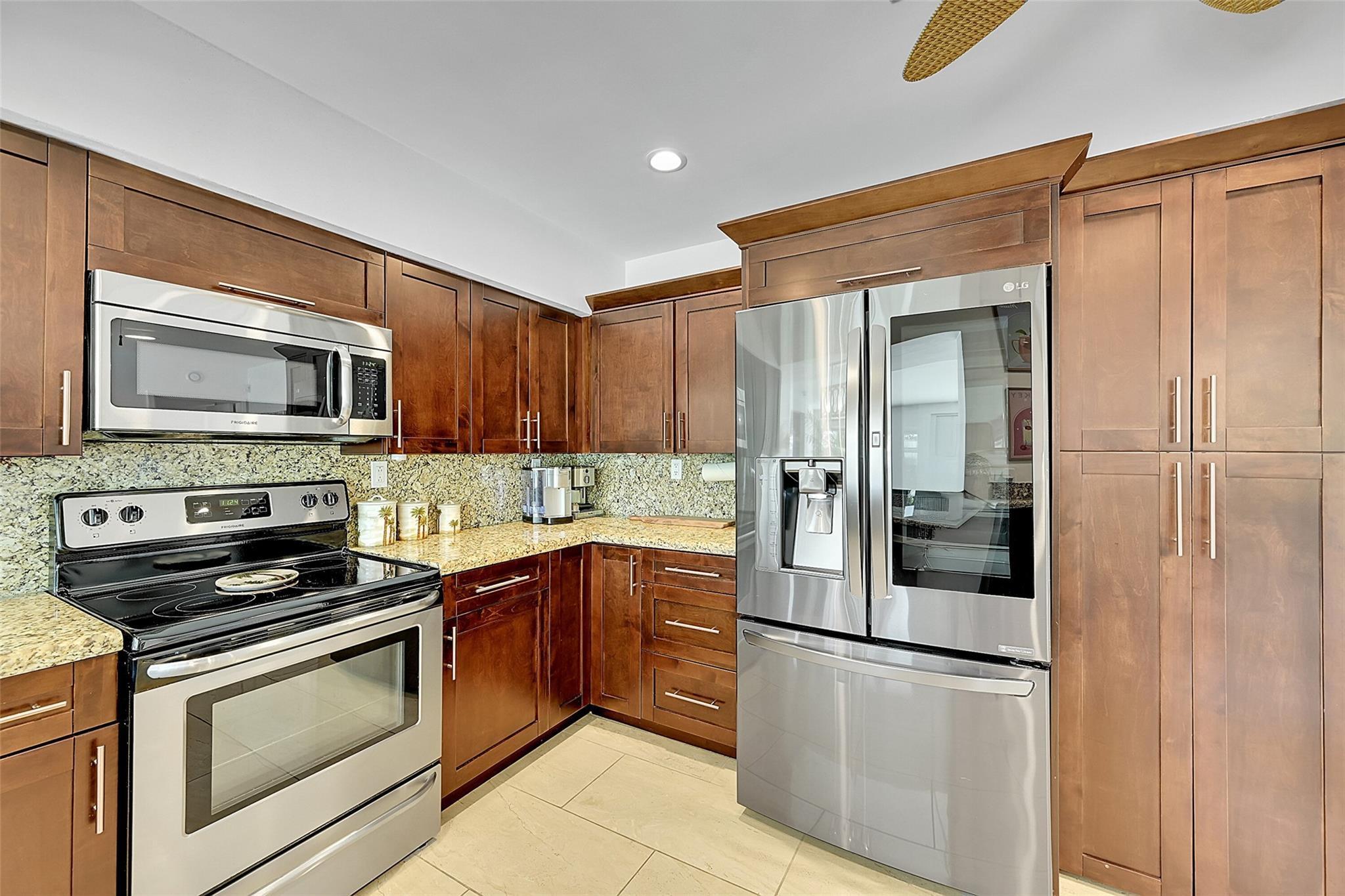 1080 SE 9th Avenue, Pompano Beach, FL 33060 - Photo 5