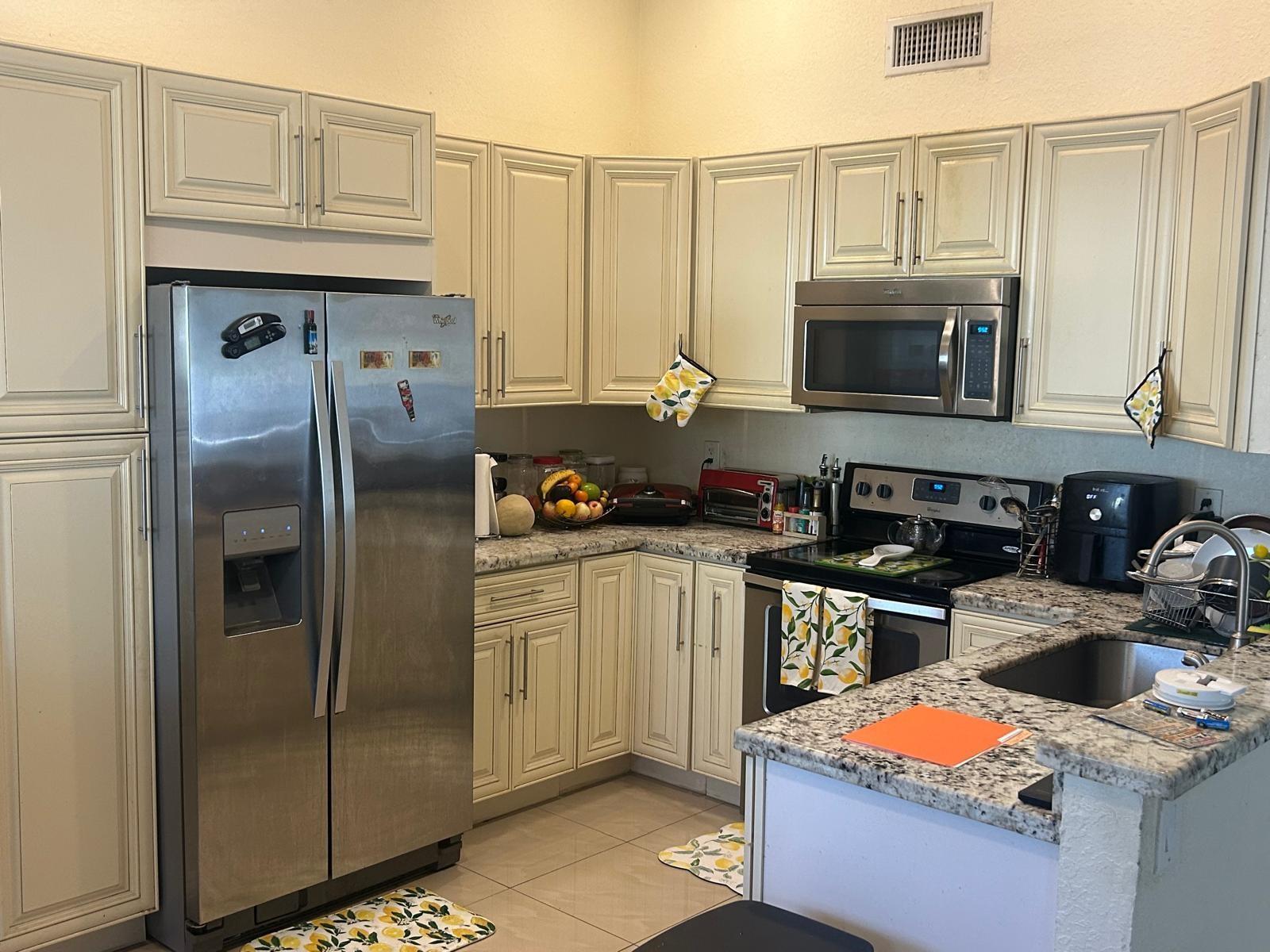 1281 SW 85th Avenue, Pembroke Pines, FL 33025, Pembroke Pines