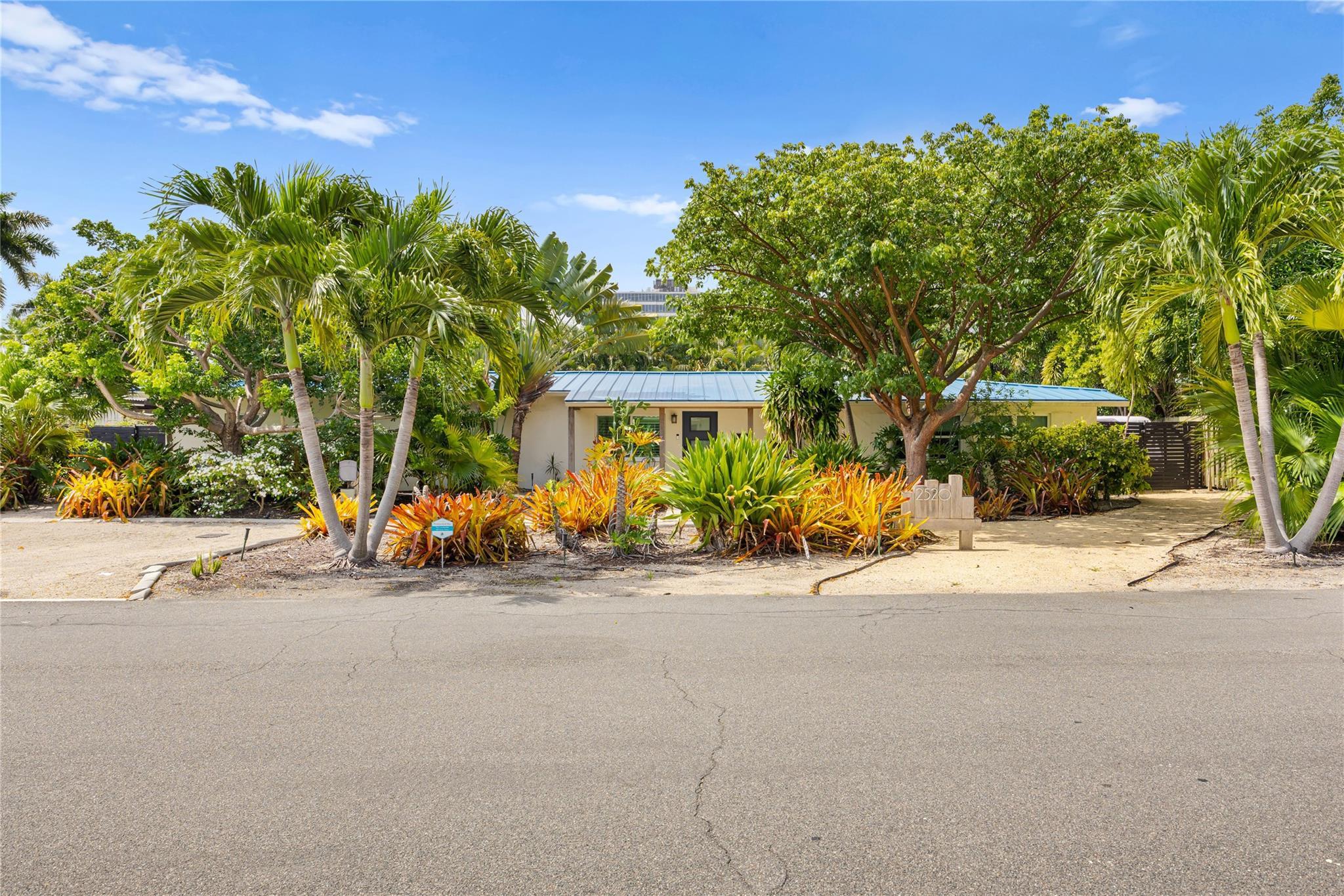 2520 Yacht Club Boulevard, Fort Lauderdale, FL 33304 - Photo 2