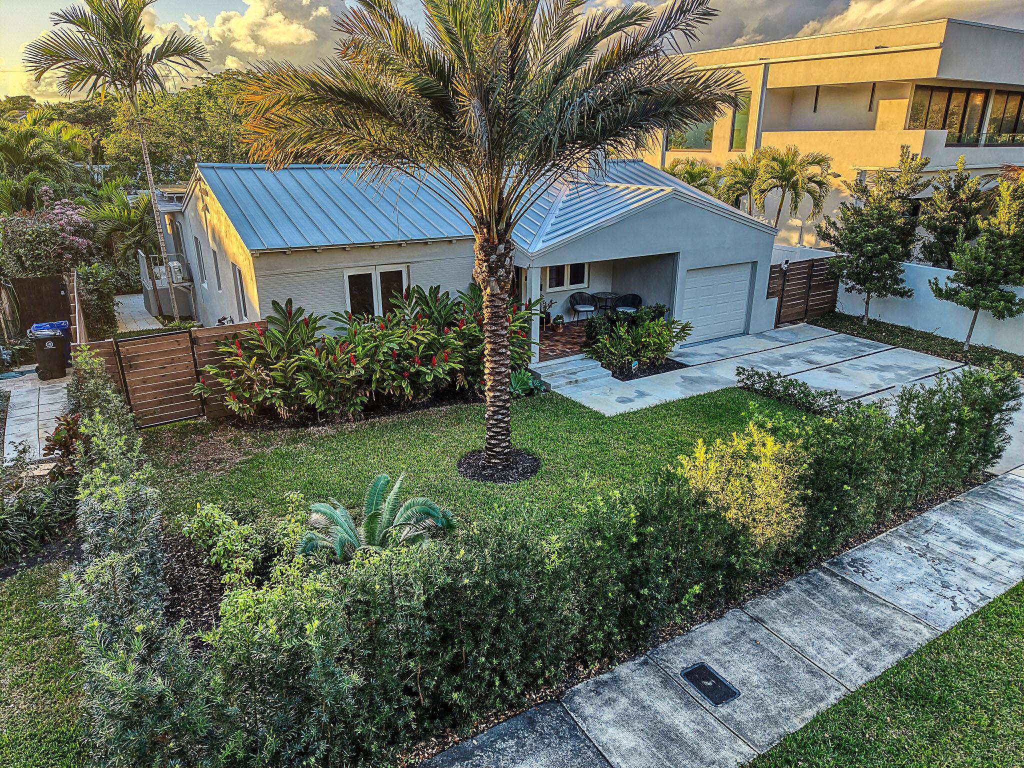 715 N Victoria Park Road, Fort Lauderdale, FL 33304 - Photo 2