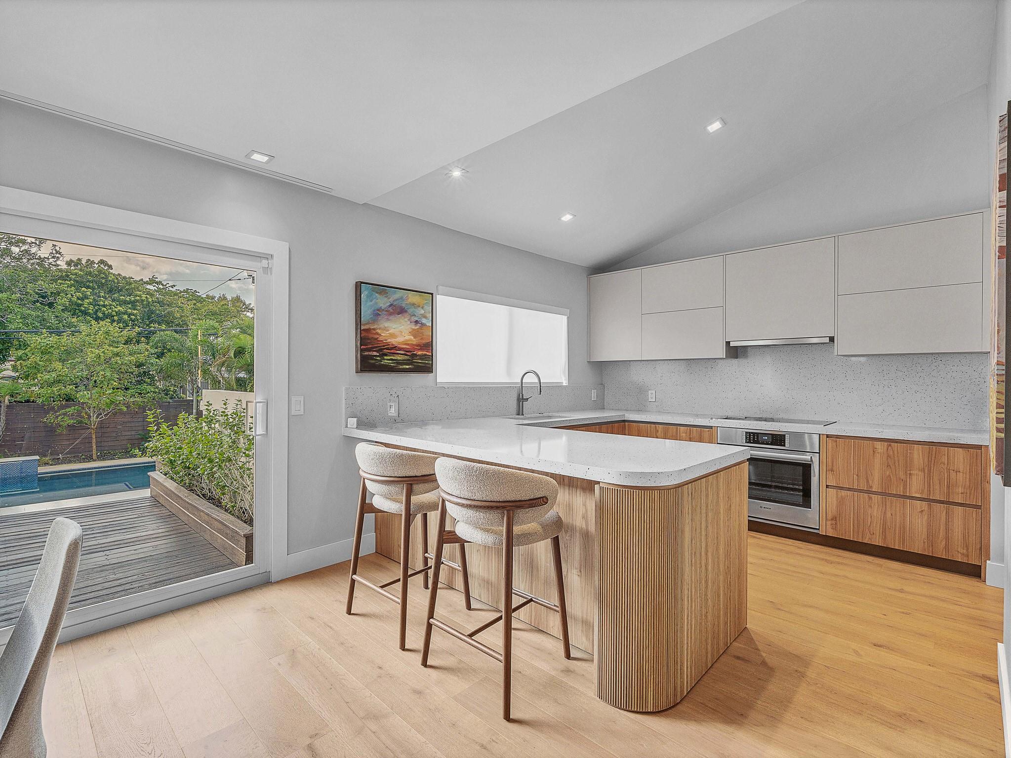 715 N Victoria Park Road, Fort Lauderdale, FL 33304 - Photo 4