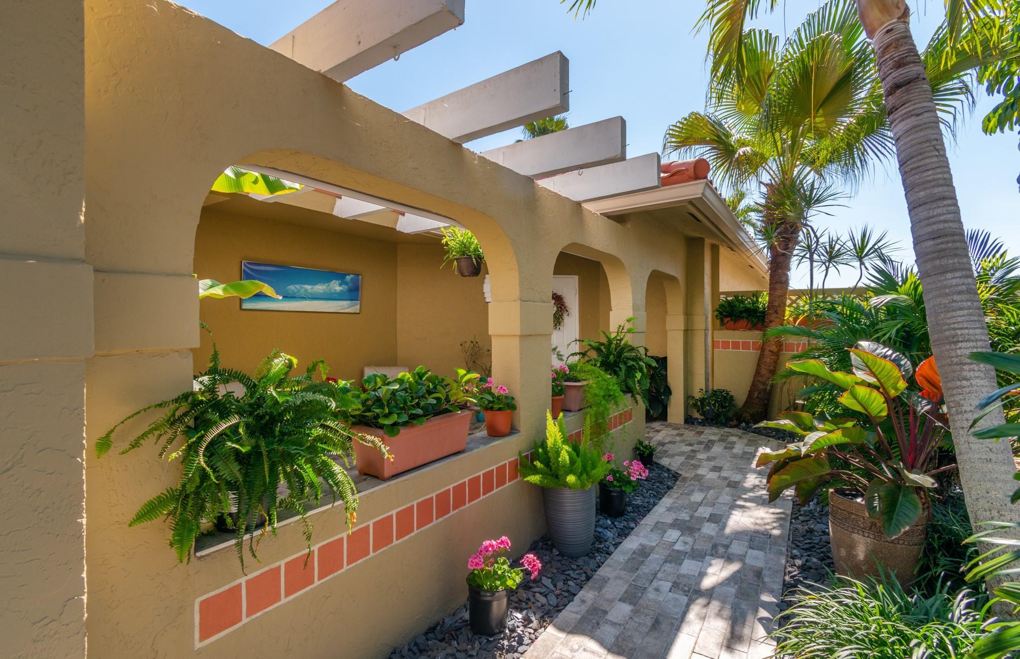 1227 Seagrape Circle, Weston, FL 33326 - Photo 3