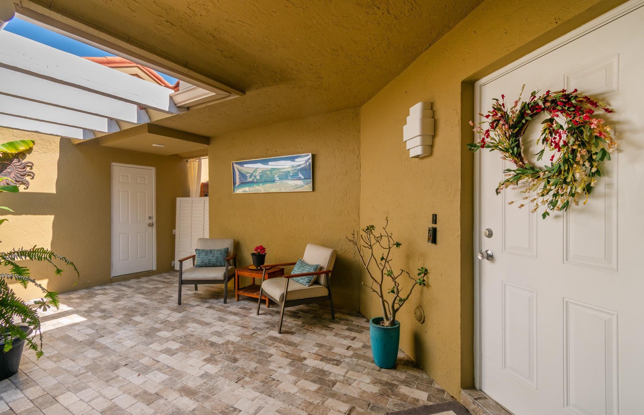 1227 Seagrape Circle, Weston, FL 33326 - Photo 4