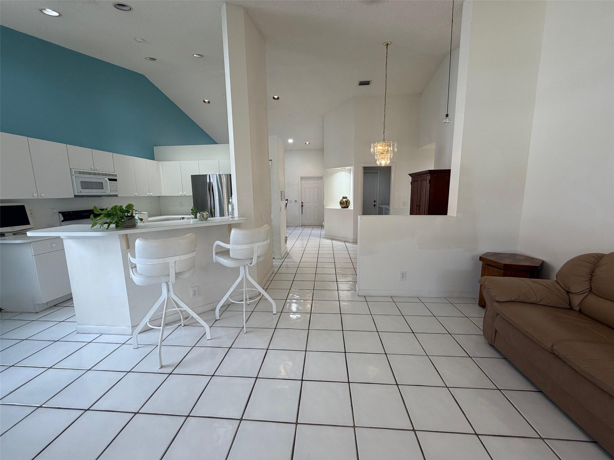 853 Sand Creek Circle, Weston, FL 33327 - Photo 2