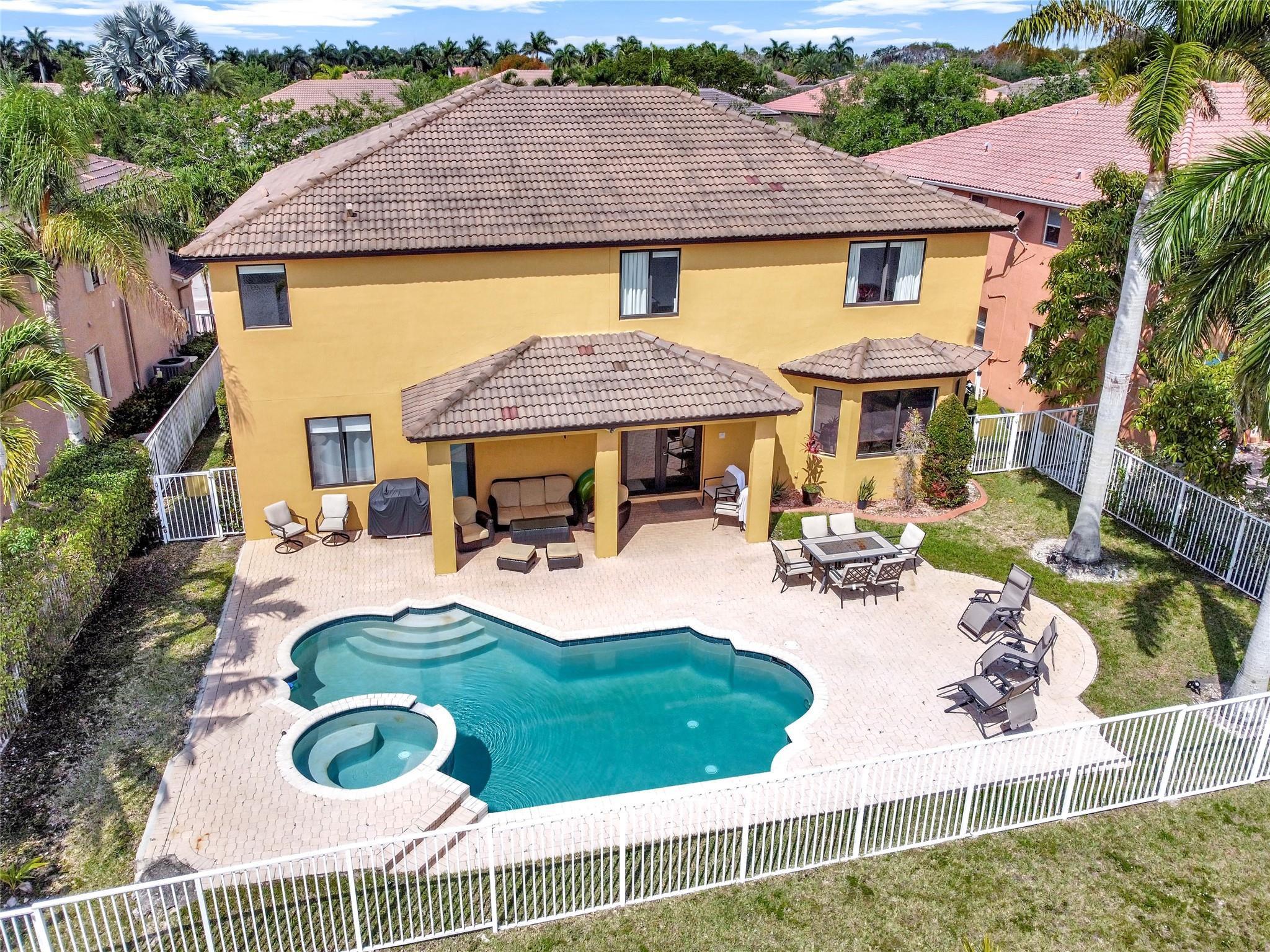3872 W Hibiscus Street, Weston, FL 33332 - Photo 2
