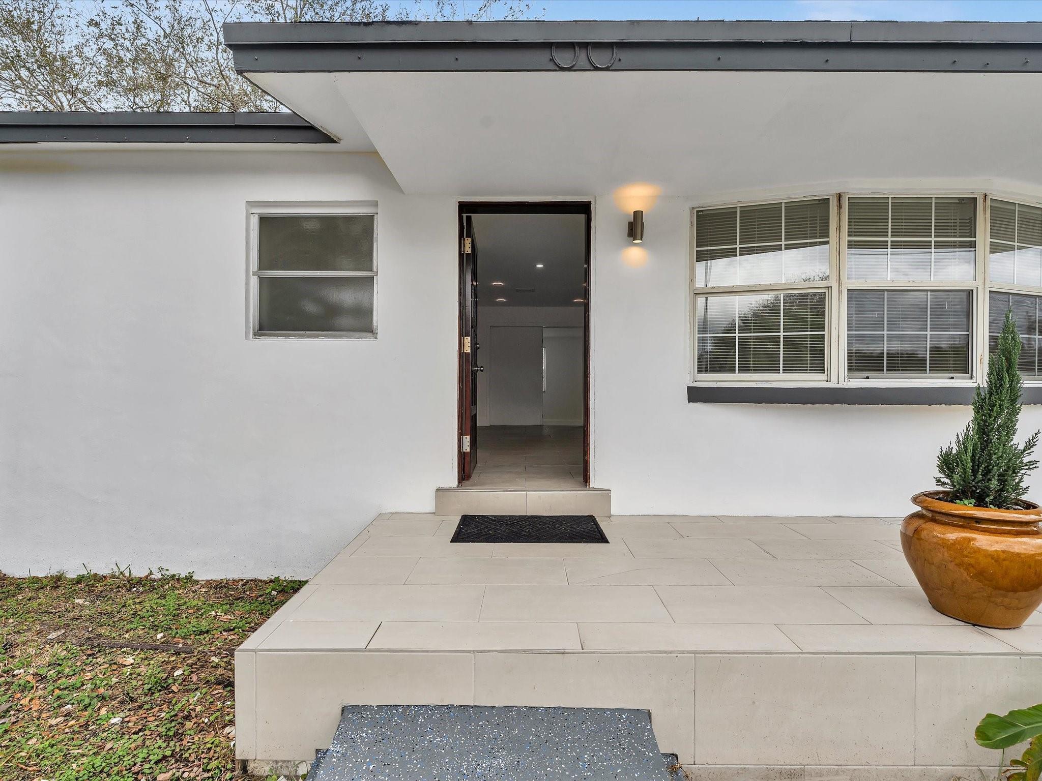 5710 SW 54th Court, Davie, FL 33314 - Photo 5