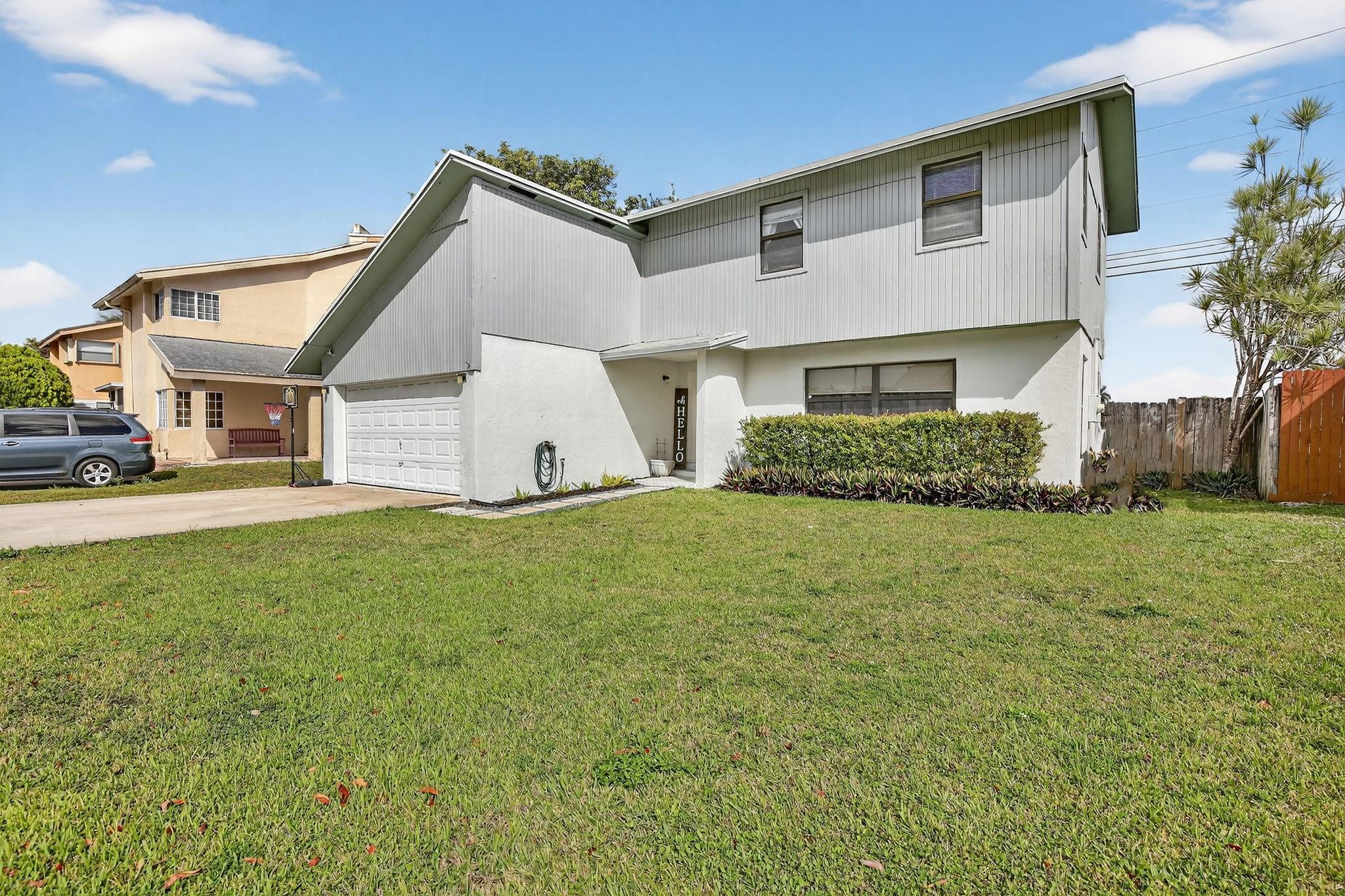 7741 NW 42nd Court, Davie, FL 33024 - Photo 2
