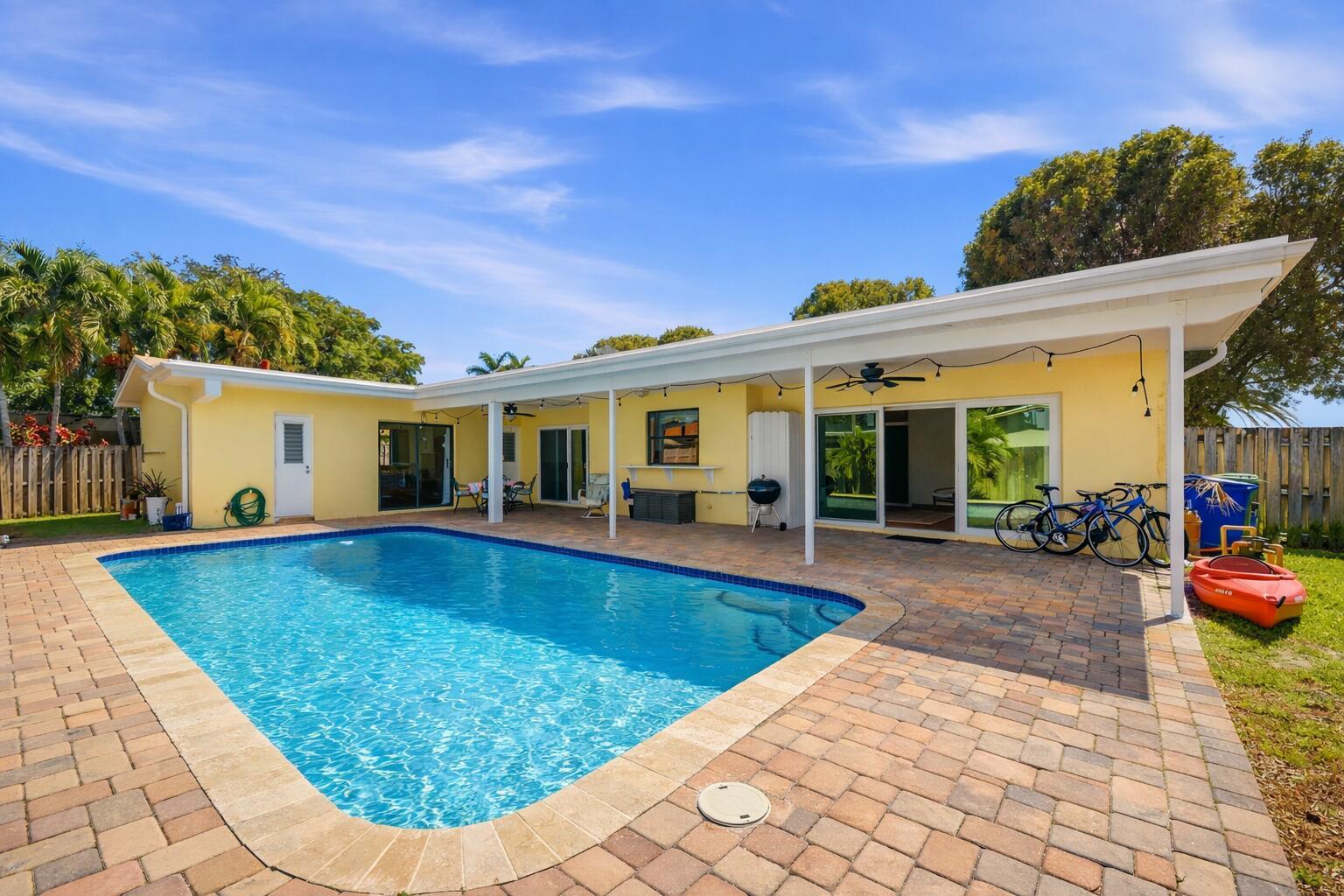 11911 NW 14th Court, Pembroke Pines, FL 33026 - Photo 5