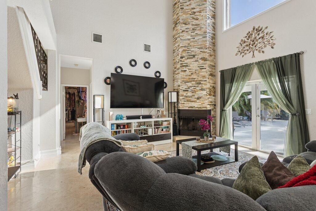 5521 SW 109th Avenue, Davie, FL 33328 - Photo 5