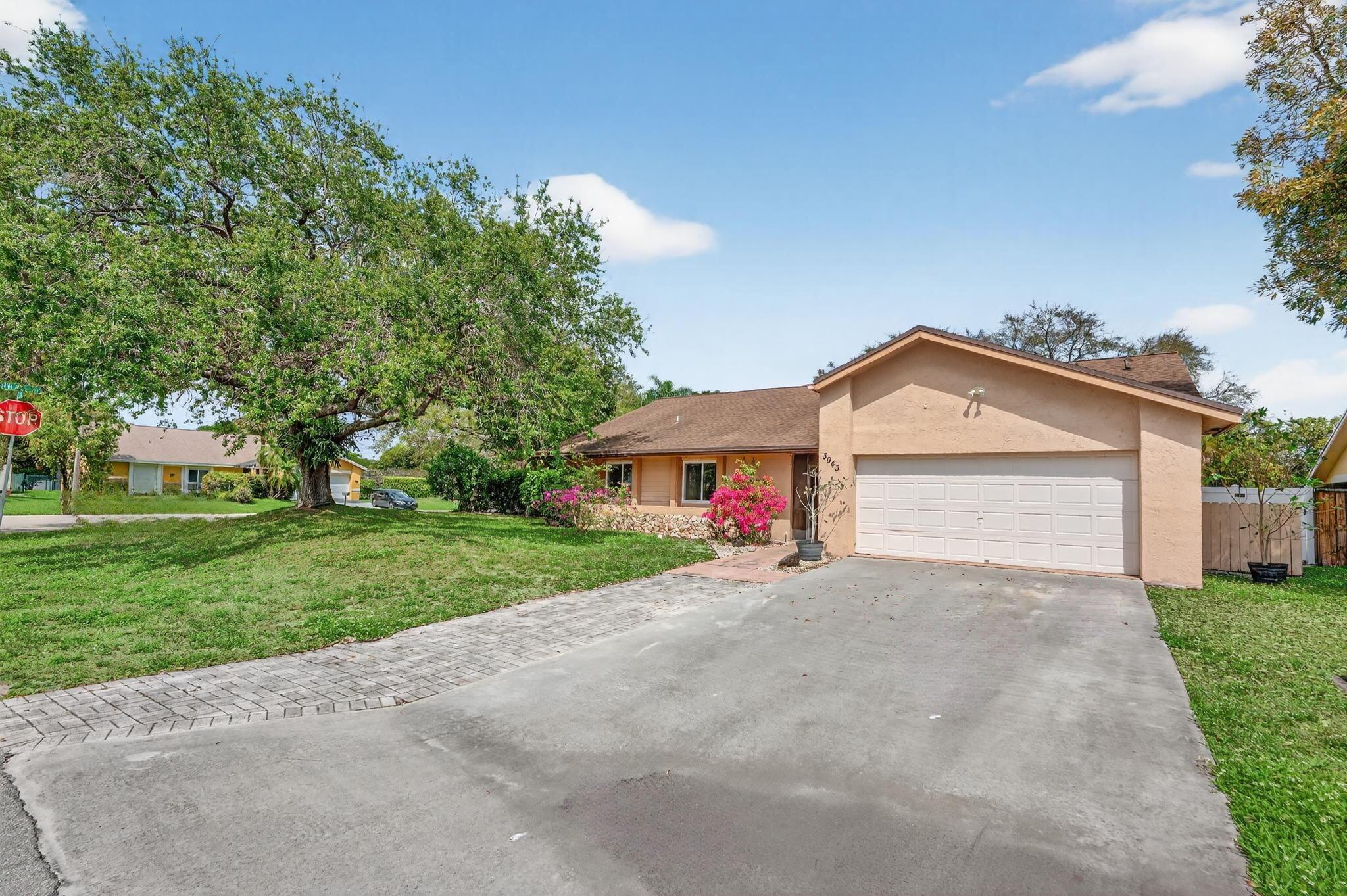 3943 NW 21 Street, Coconut Creek, FL 33066 - Photo 3