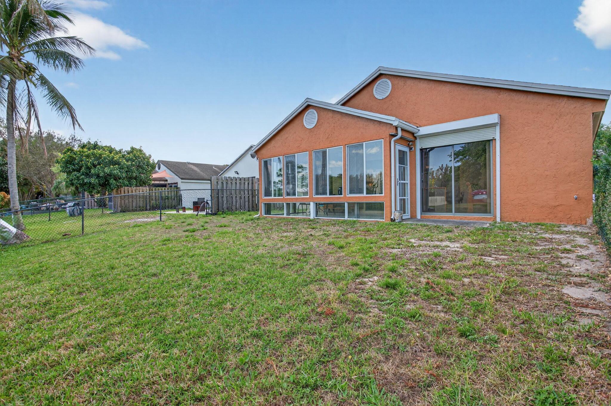 1960 NW 34th Avenue, Coconut Creek, FL 33066 - Photo 2