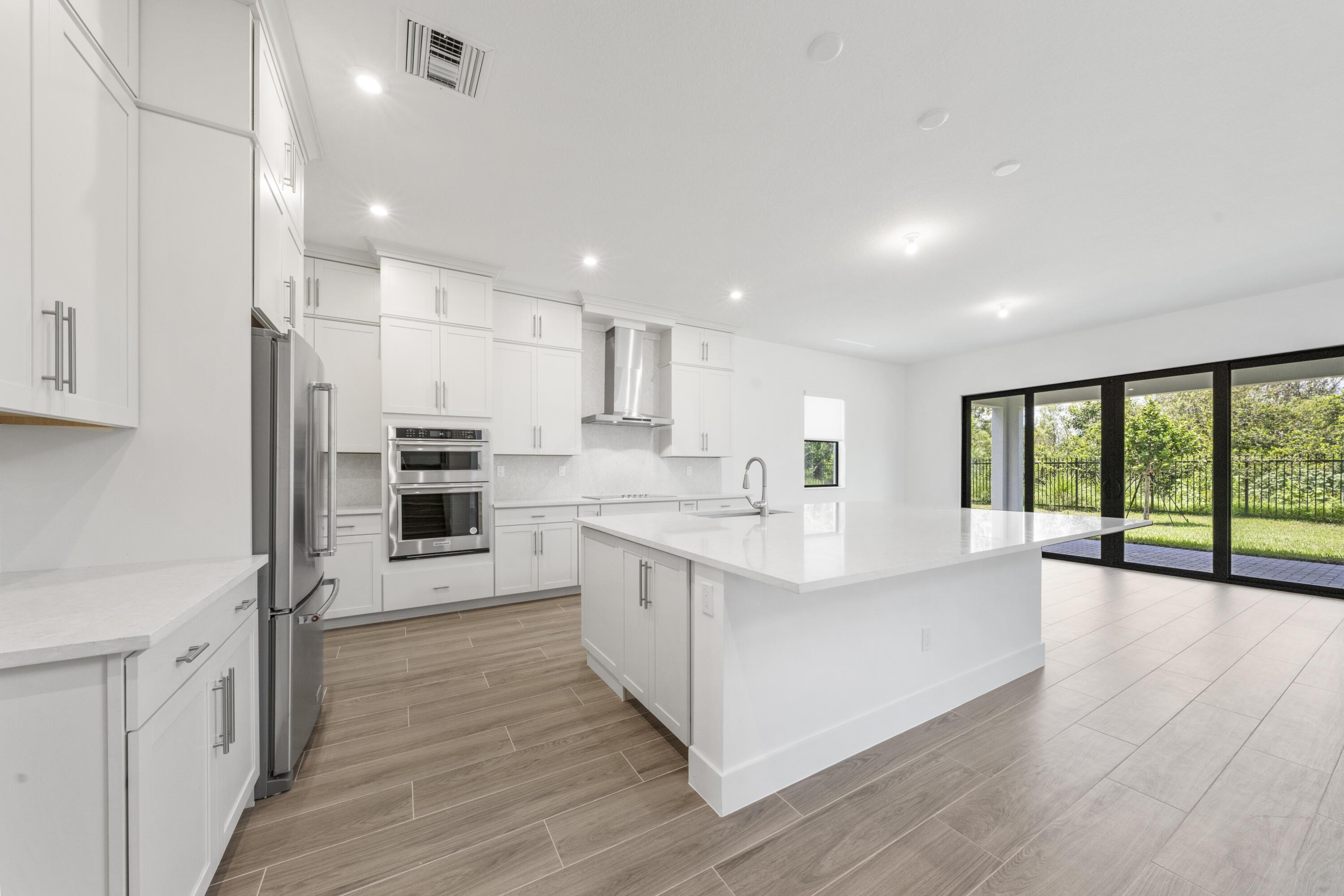 2652 NW 87th Terrace, Cooper City, FL 33024 - Photo 5