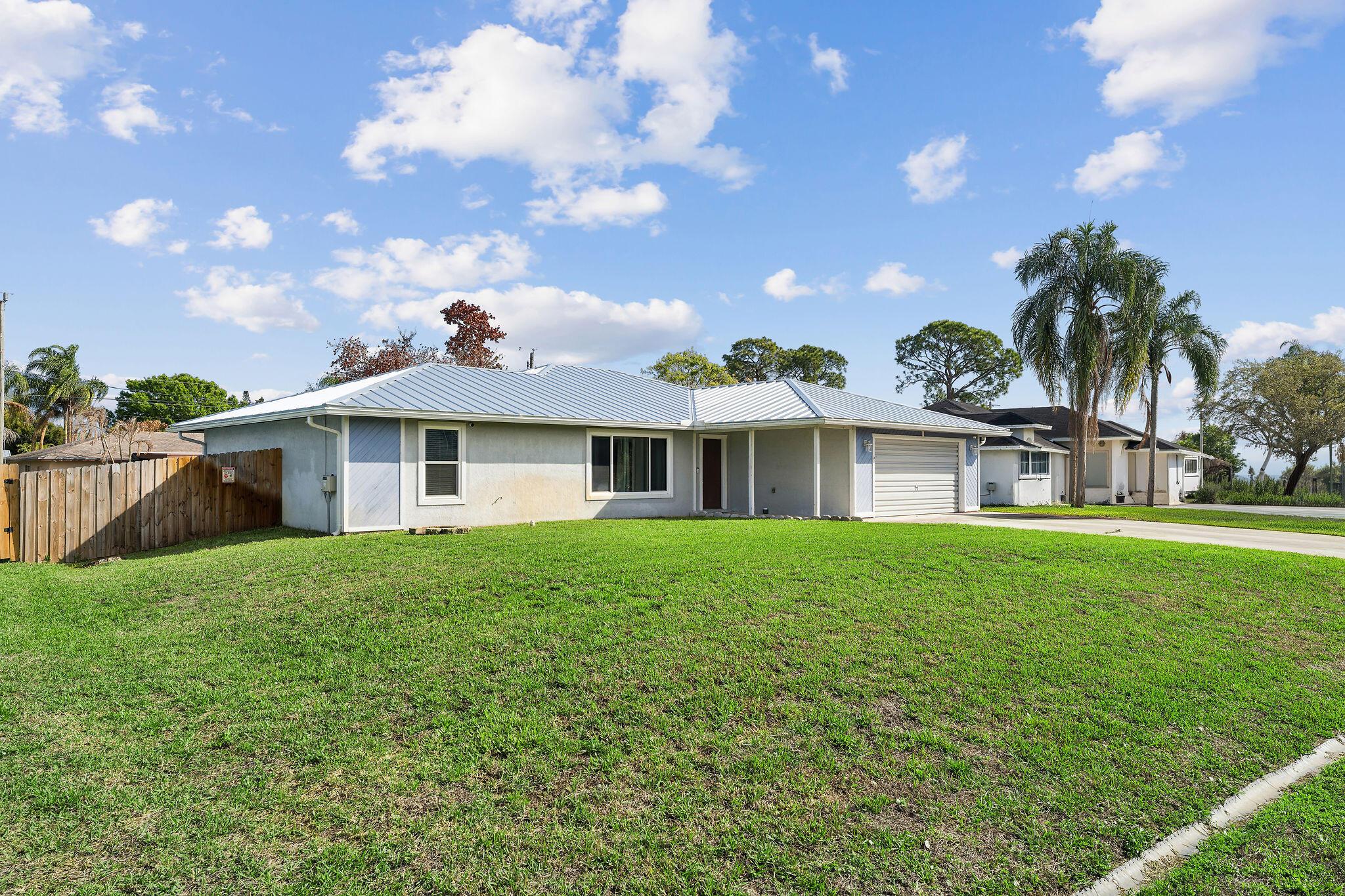 249 SE Todd Avenue, Port St. Lucie, FL 34953 - Photo 4