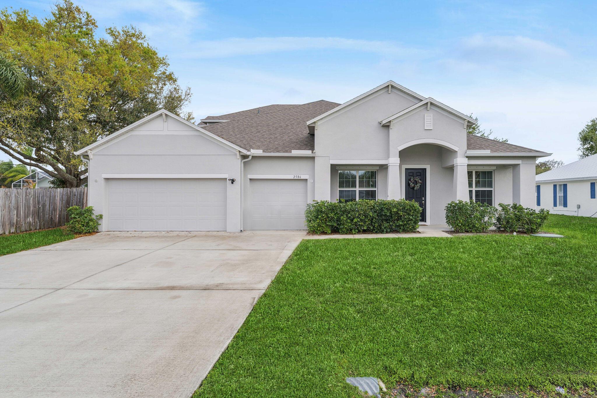 2586 SE Victory Avenue, Port St. Lucie, FL 34952 - Photo 2