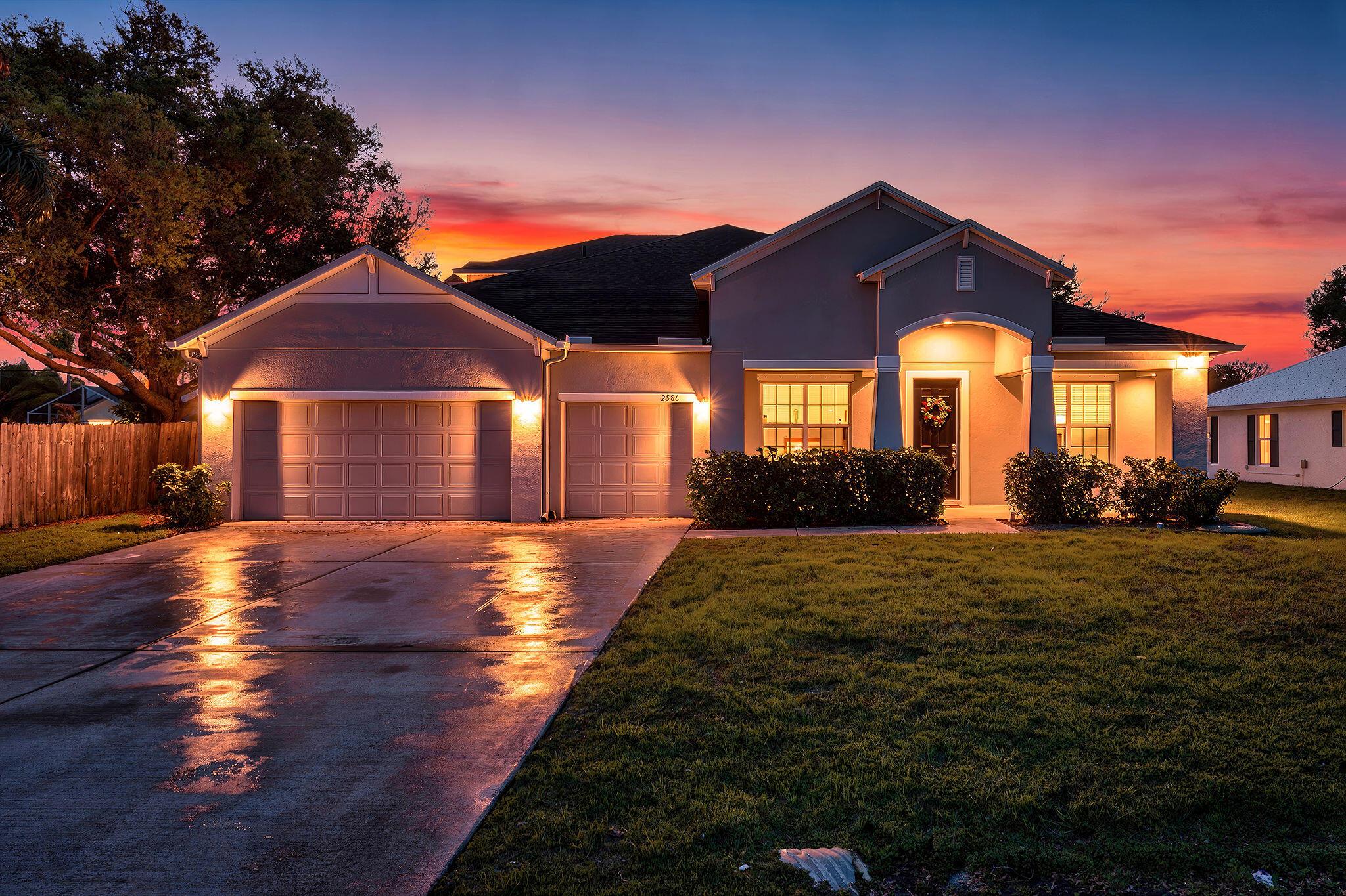 2586 SE Victory Avenue, Port St. Lucie, FL 34952, Port St. Lucie