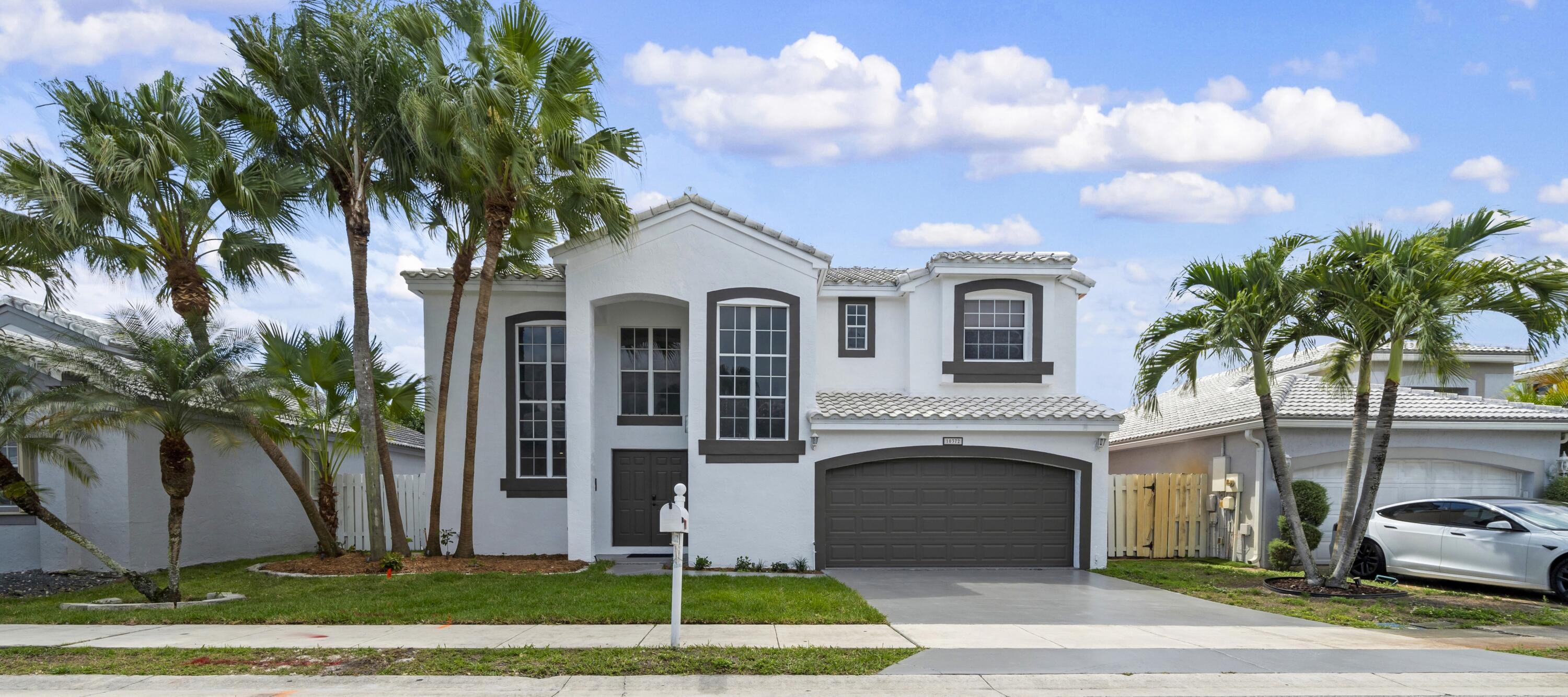 10372 SW 9th Lane, Pembroke Pines, FL 33025 - Photo 4