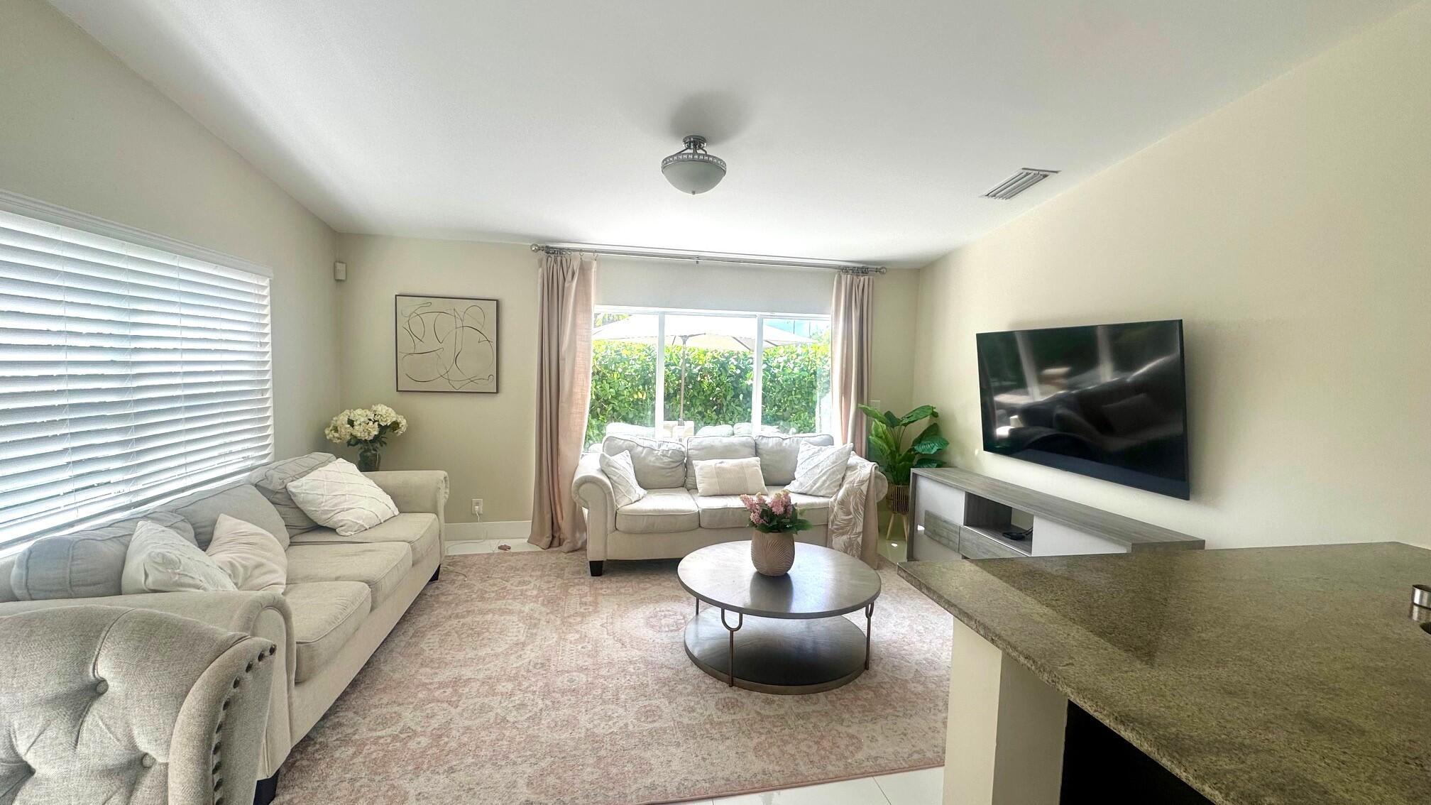 4274 NW 1st Place, Deerfield Beach, FL 33442 - Photo 5