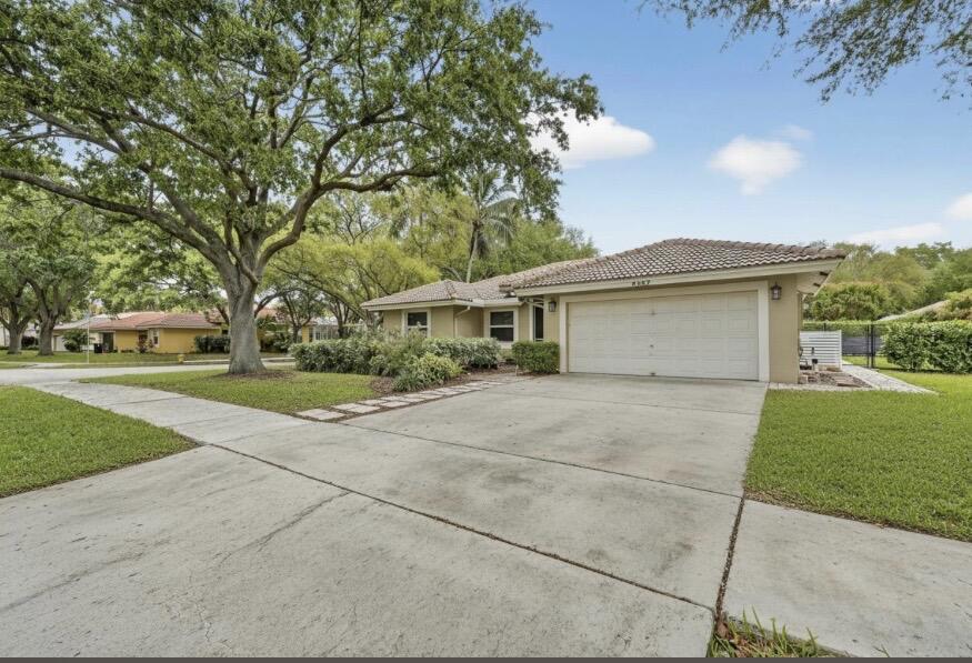 4457 NW 64th Street, Coconut Creek, FL 33073 - Photo 3