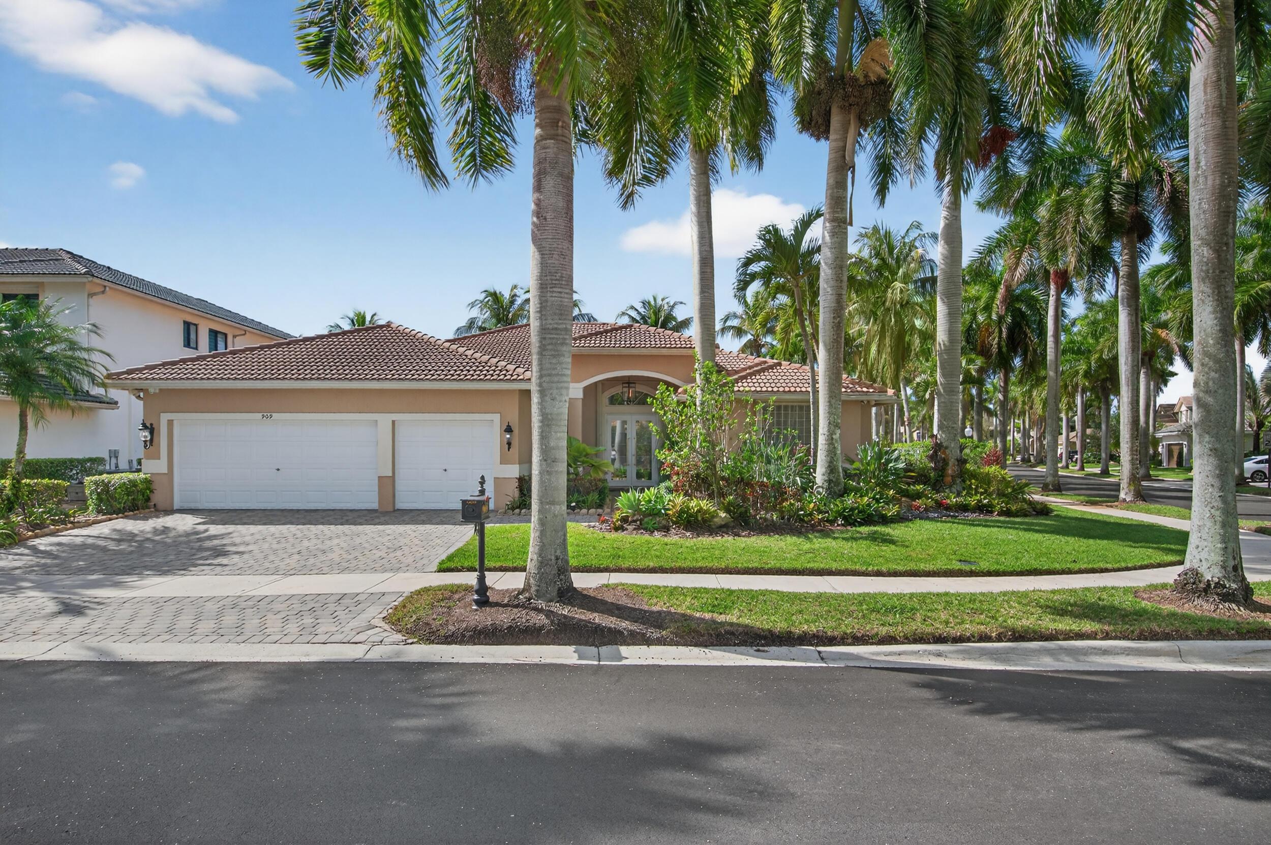909 Stillwater Court, Weston, FL 33327, Weston