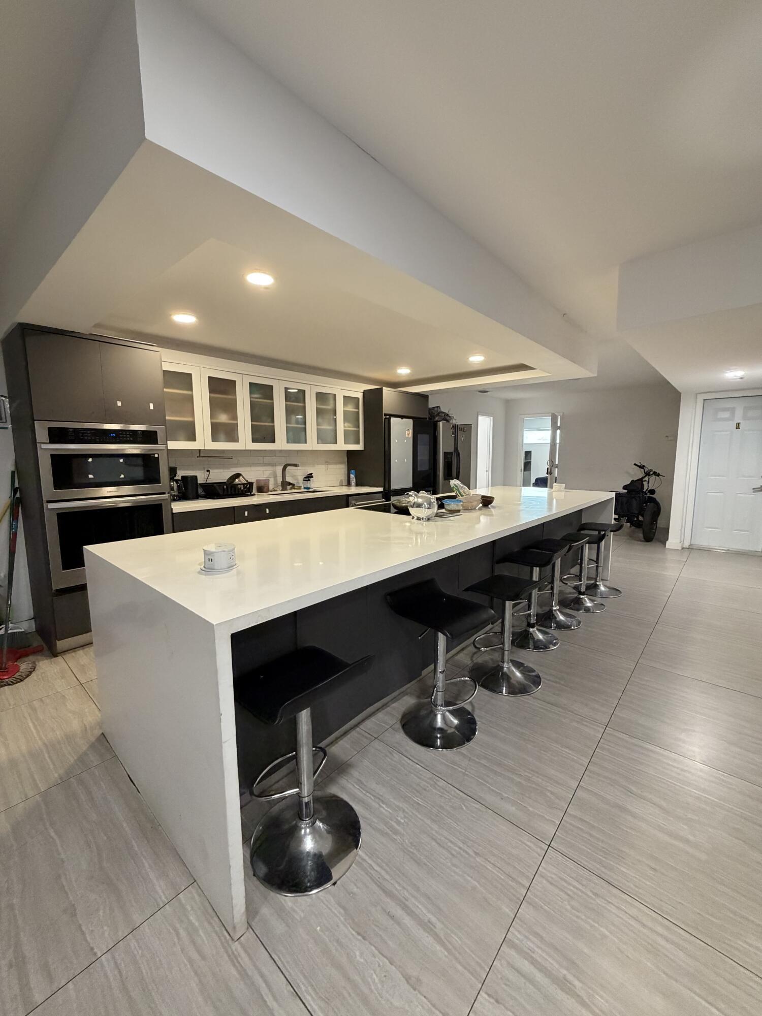 17390 NE 22nd Avenue, North Miami Beach, FL 33160 - Photo 2