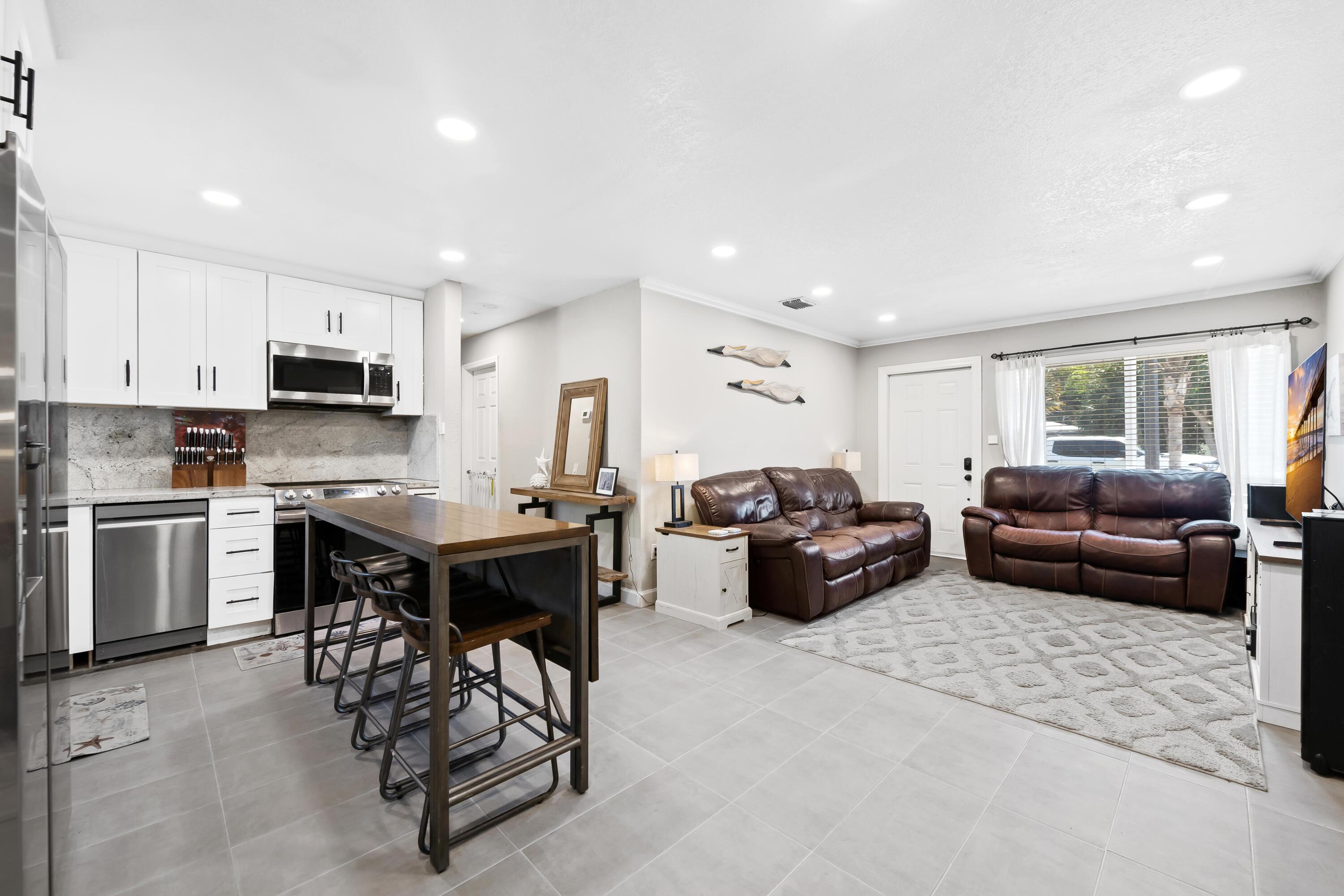 611 NW 18th Court, Pompano Beach, FL 33060 - Photo 3