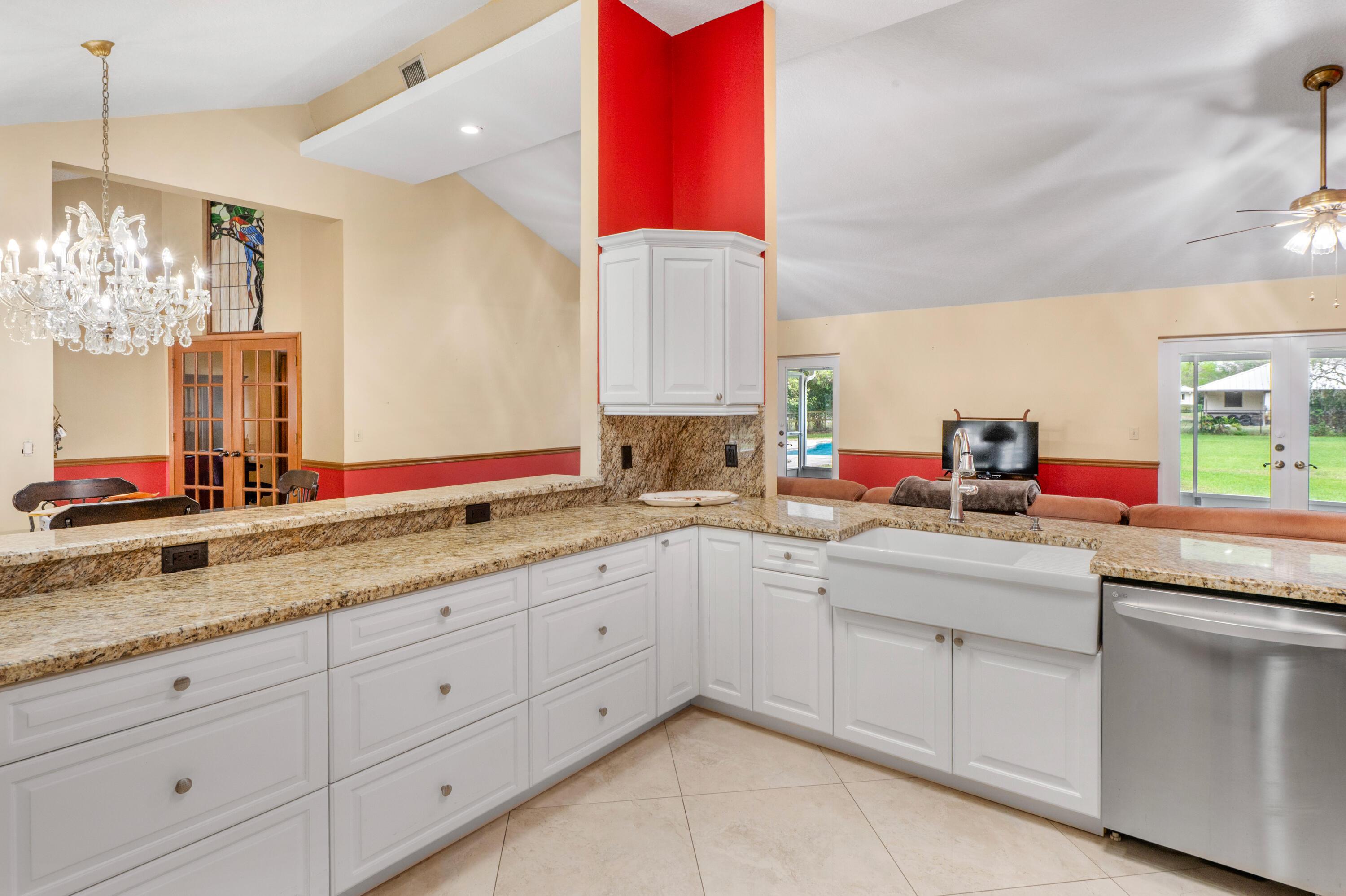 14035 SW 20th Street, Davie, FL 33325 - Photo 5
