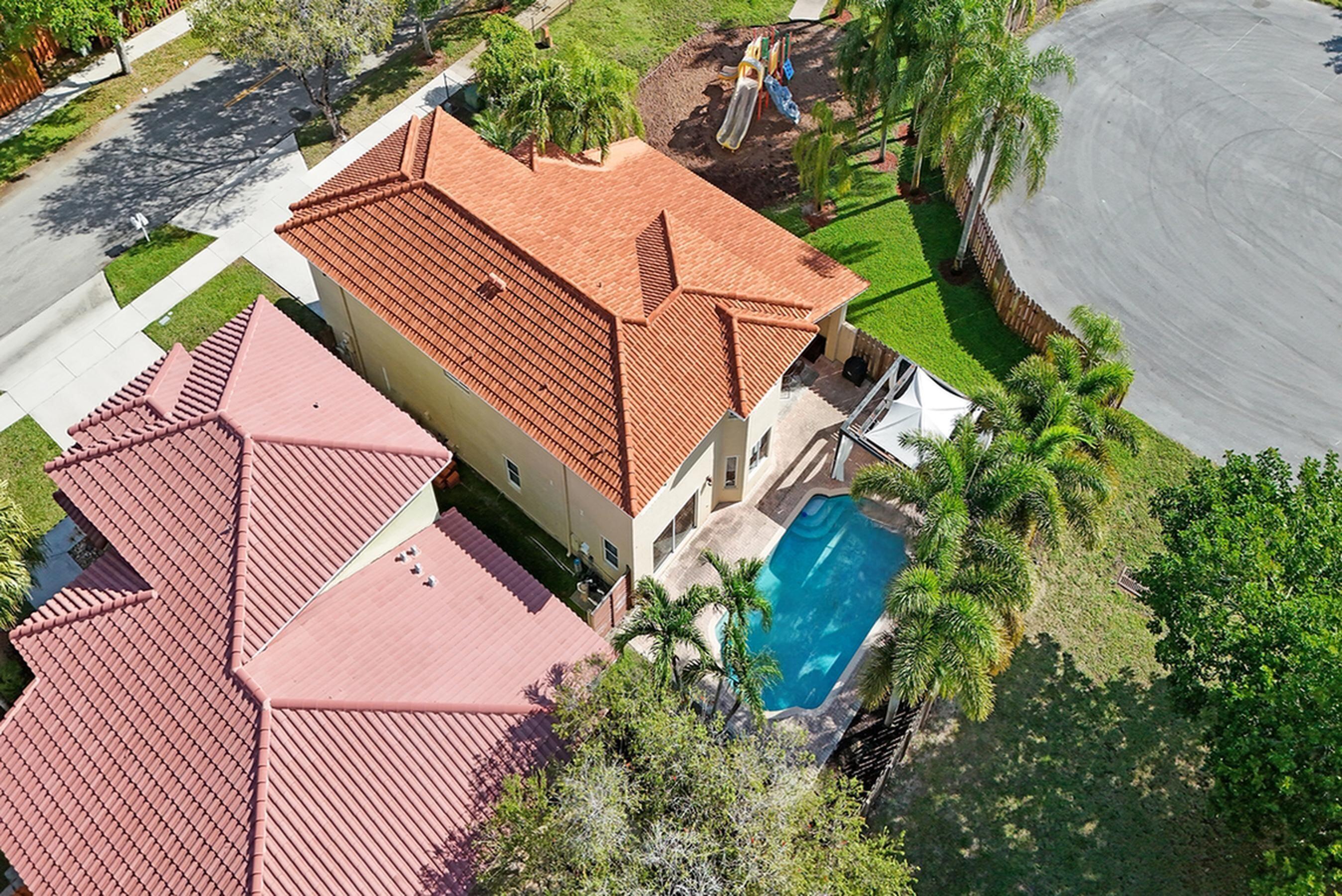 14594 Via Tivoli Court, Davie, FL 33325 - Photo 4