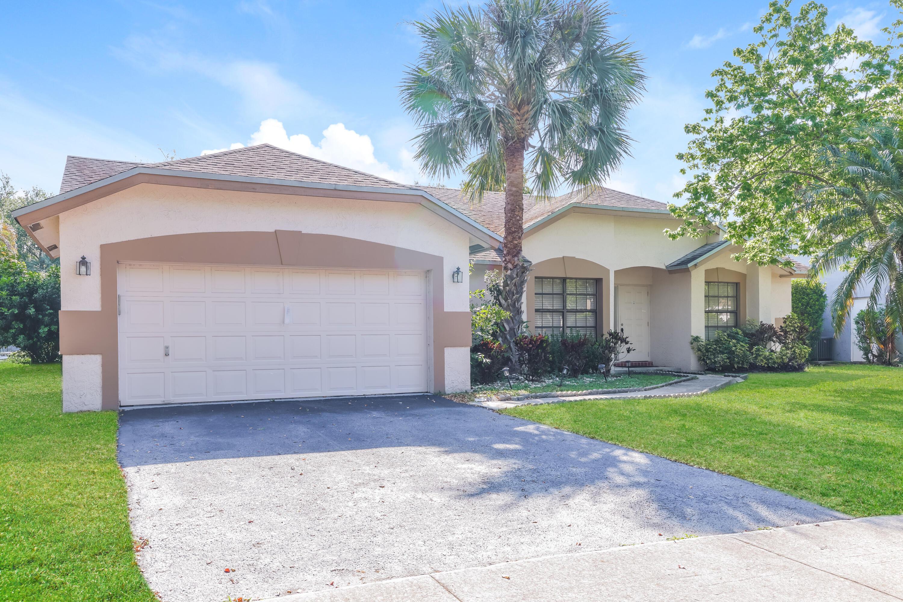 5134 NW 42nd Terrace, Coconut Creek, FL 33073 - Photo 2