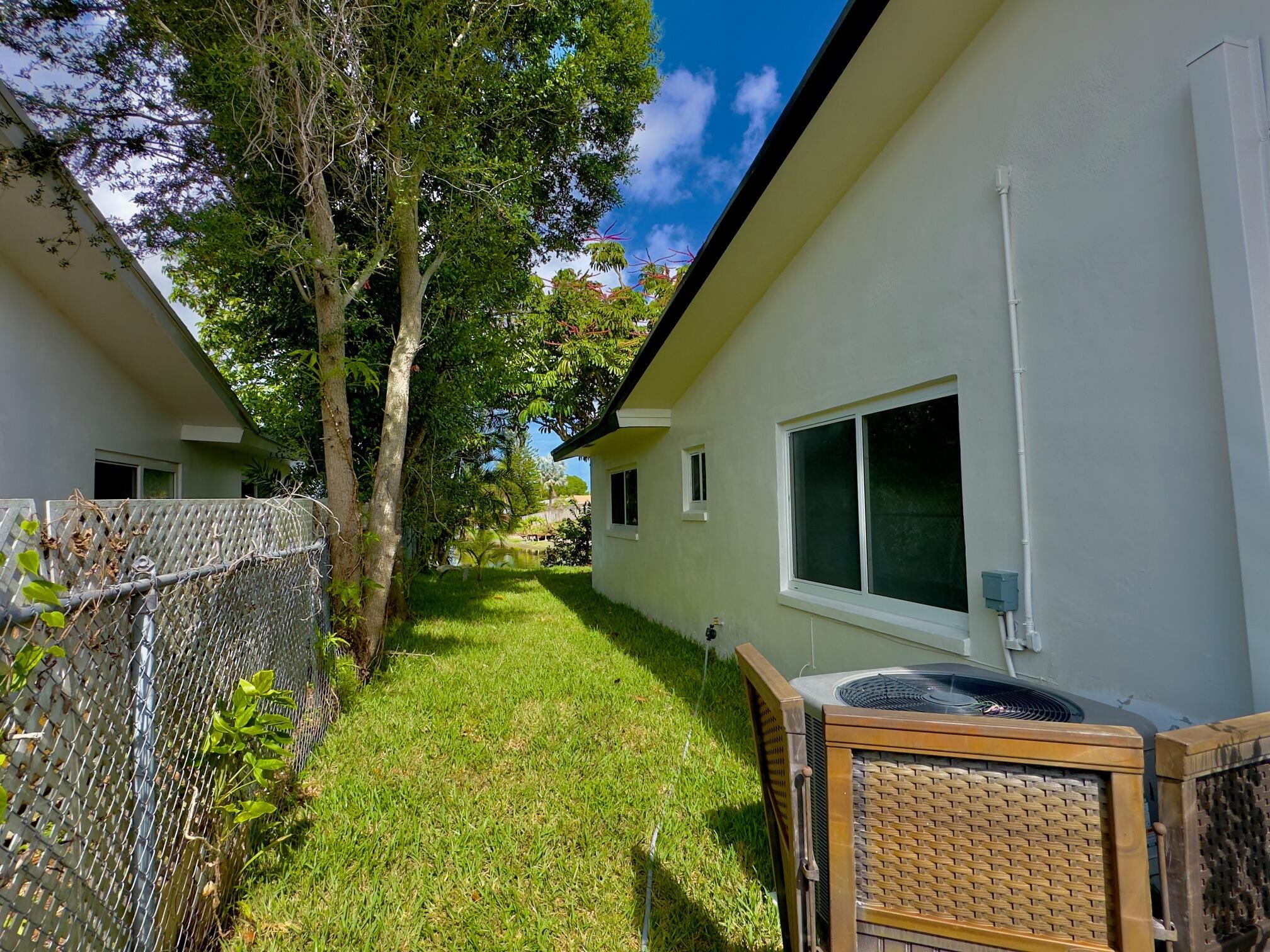 6811 NW 32nd Avenue, Fort Lauderdale, FL 33309 - Photo 4
