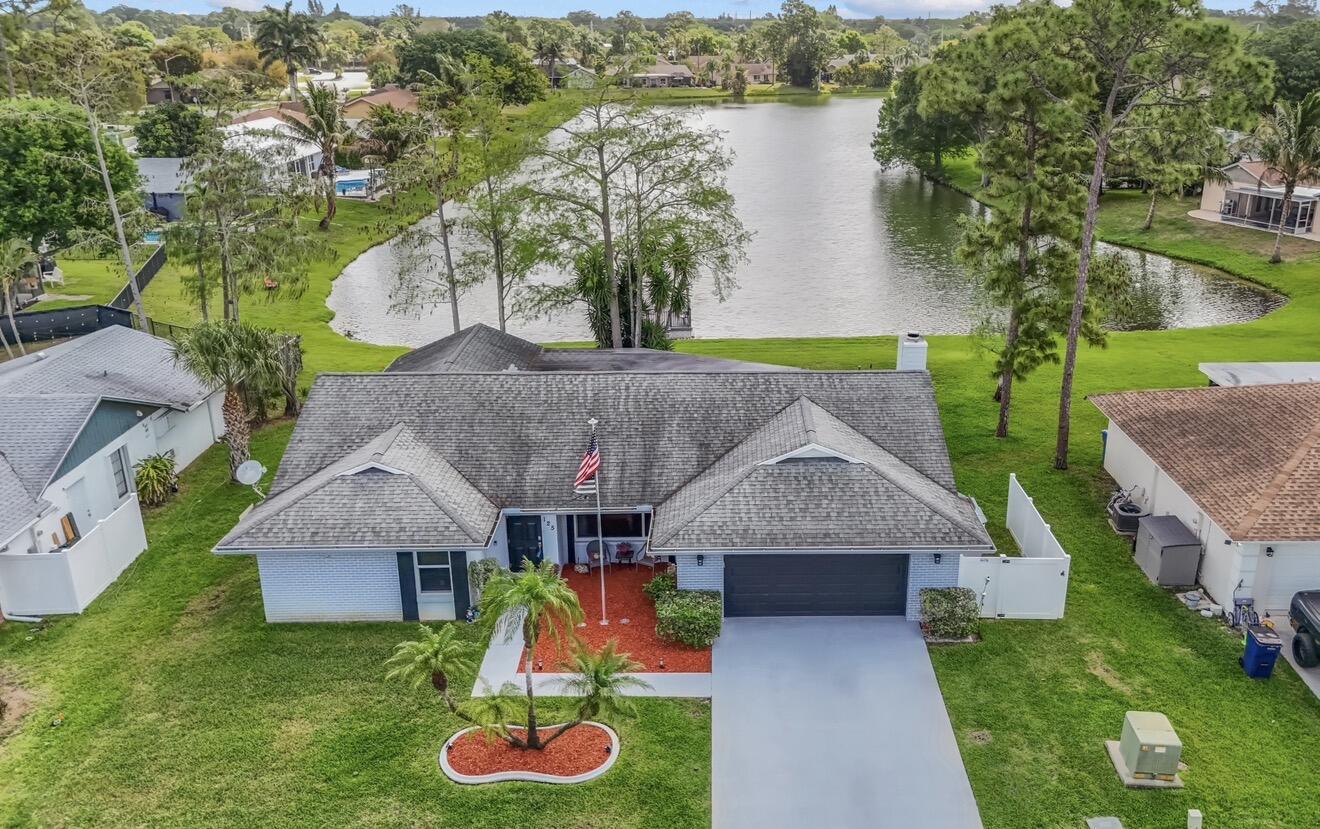 125 Parkwood Drive, Royal Palm Beach, FL 33411 - Photo 5