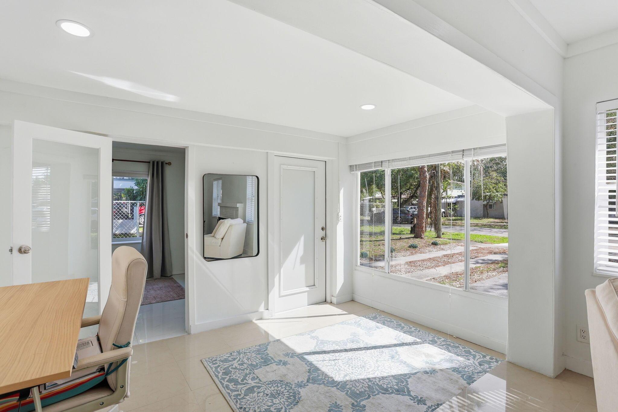 139 SW 21st Way, Fort Lauderdale, FL 33312 - Photo 3