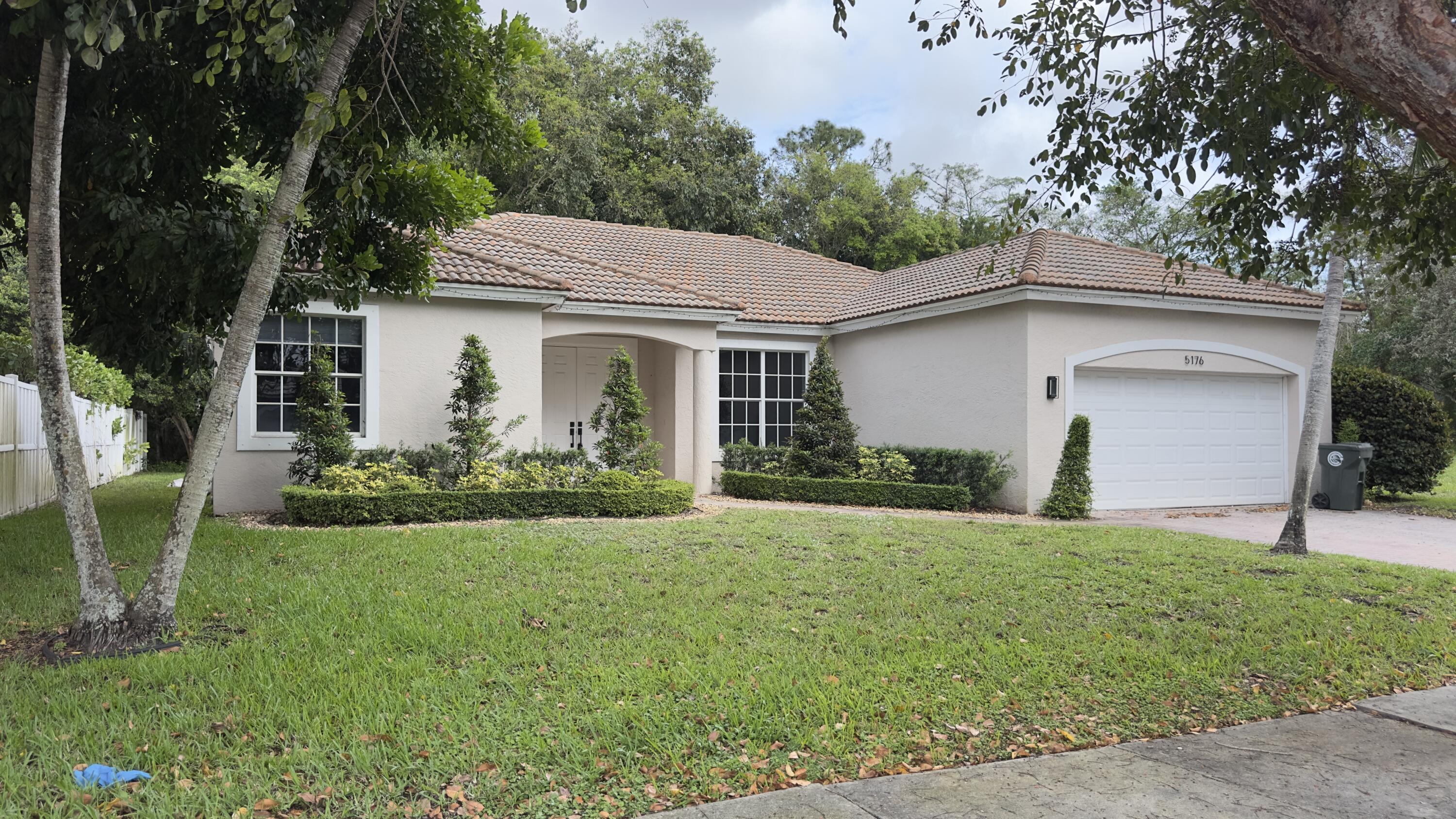 5176 NW 50th Terrace, Coconut Creek, FL 33073 - Photo 2