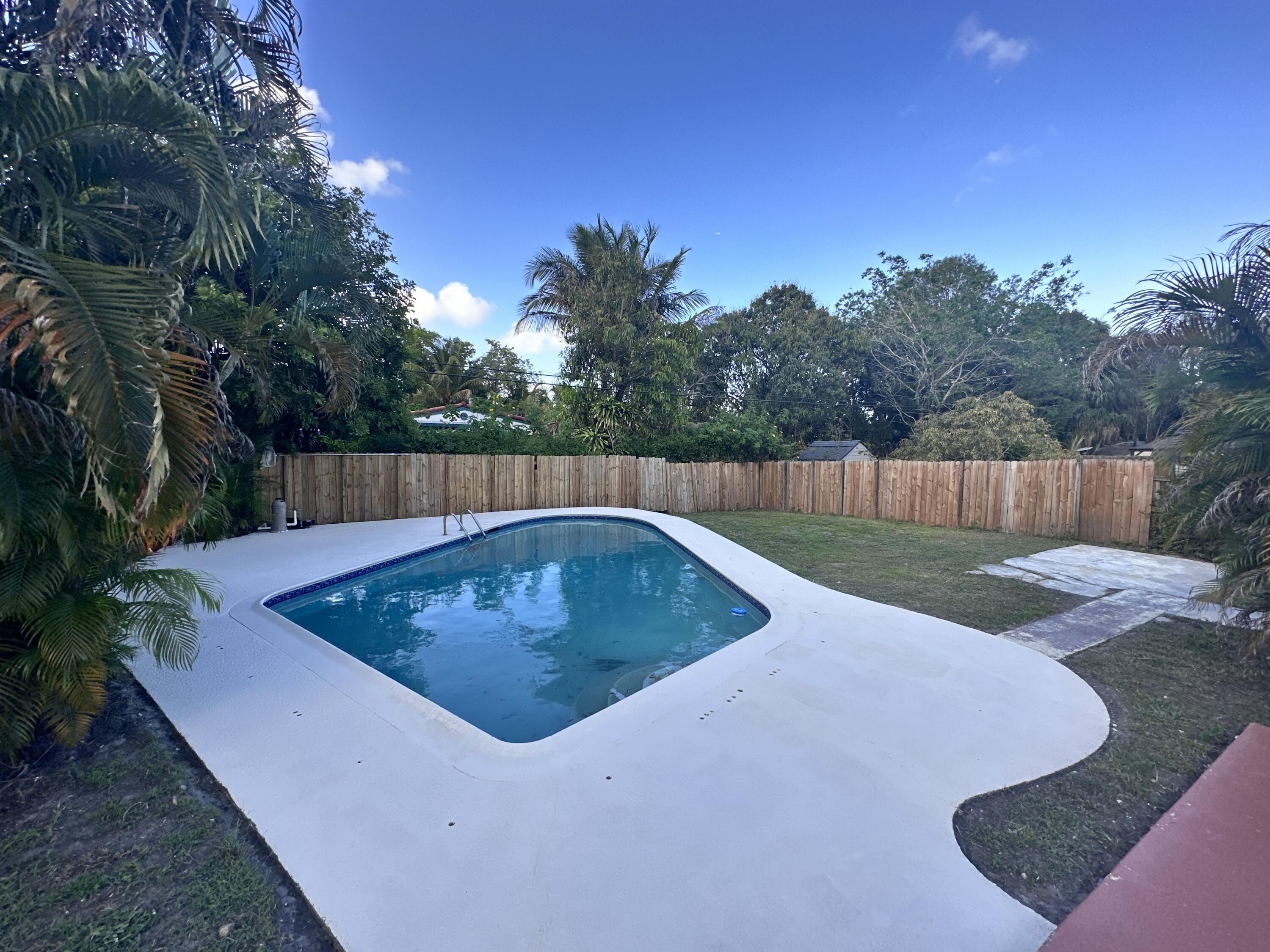 2849 SW 8th Street, Fort Lauderdale, FL 33312 - Photo 2