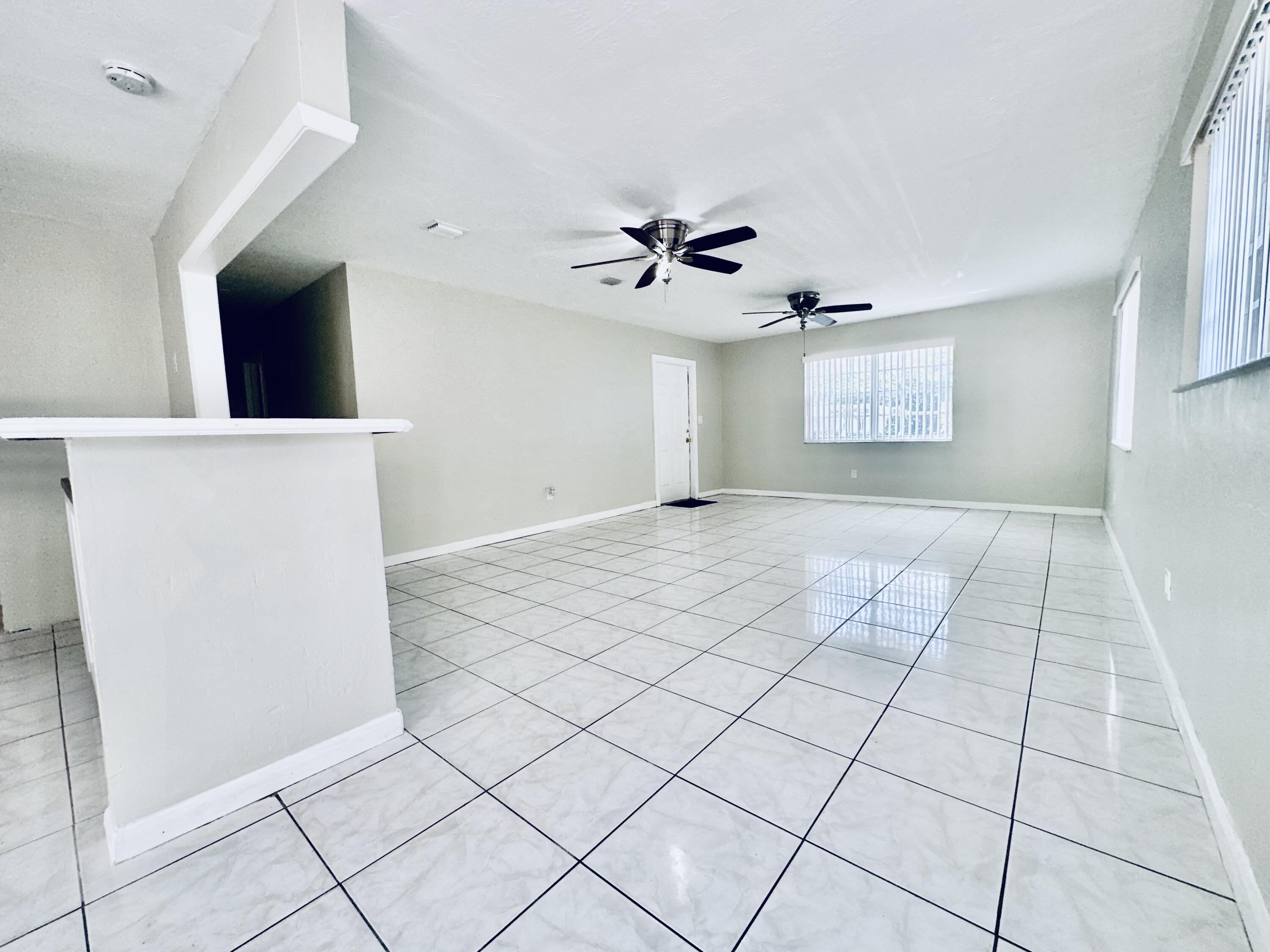 2849 SW 8th Street, Fort Lauderdale, FL 33312 - Photo 5