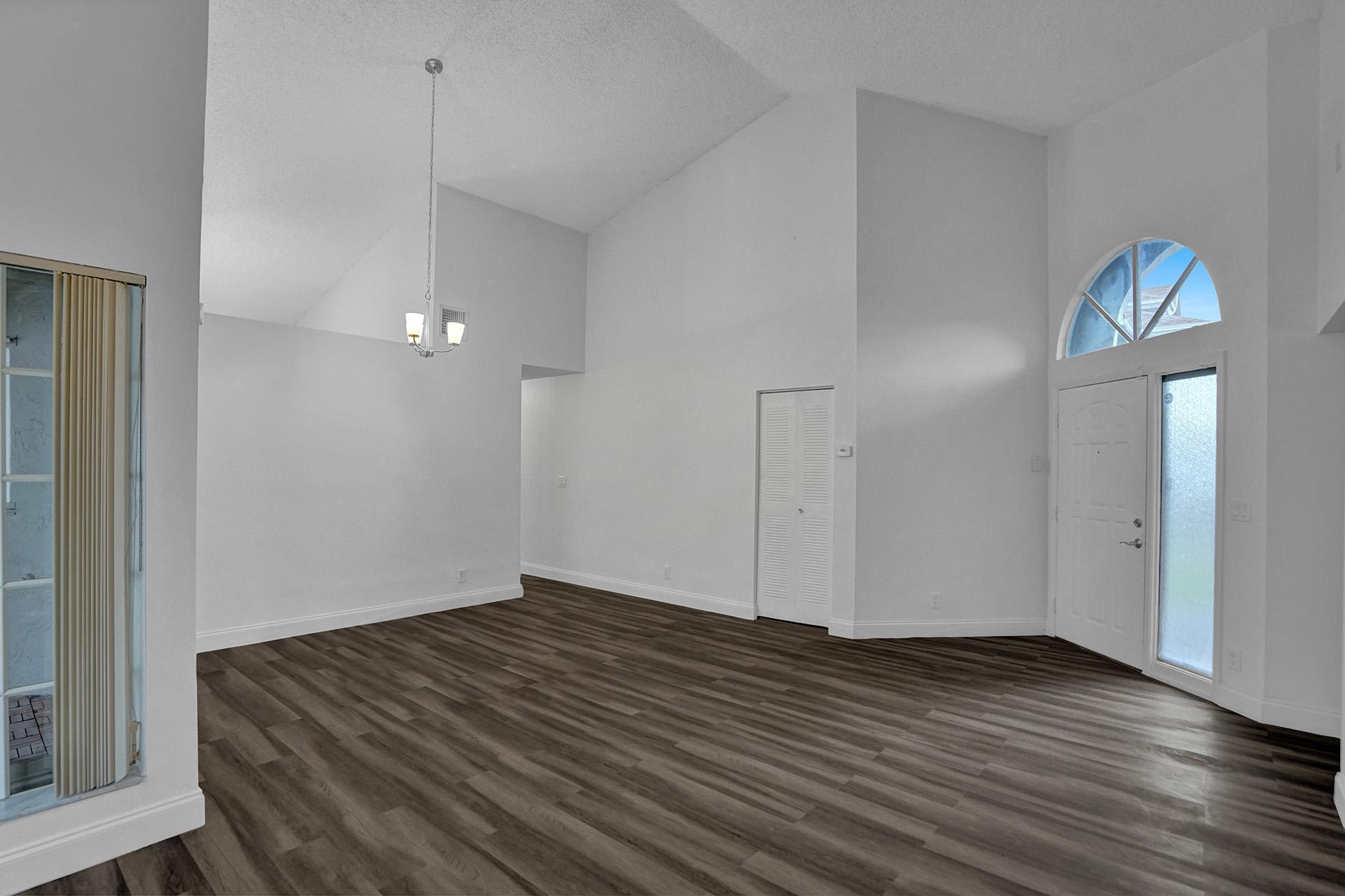 1180 SW 108th Terrace, Davie, FL 33324 - Photo 4