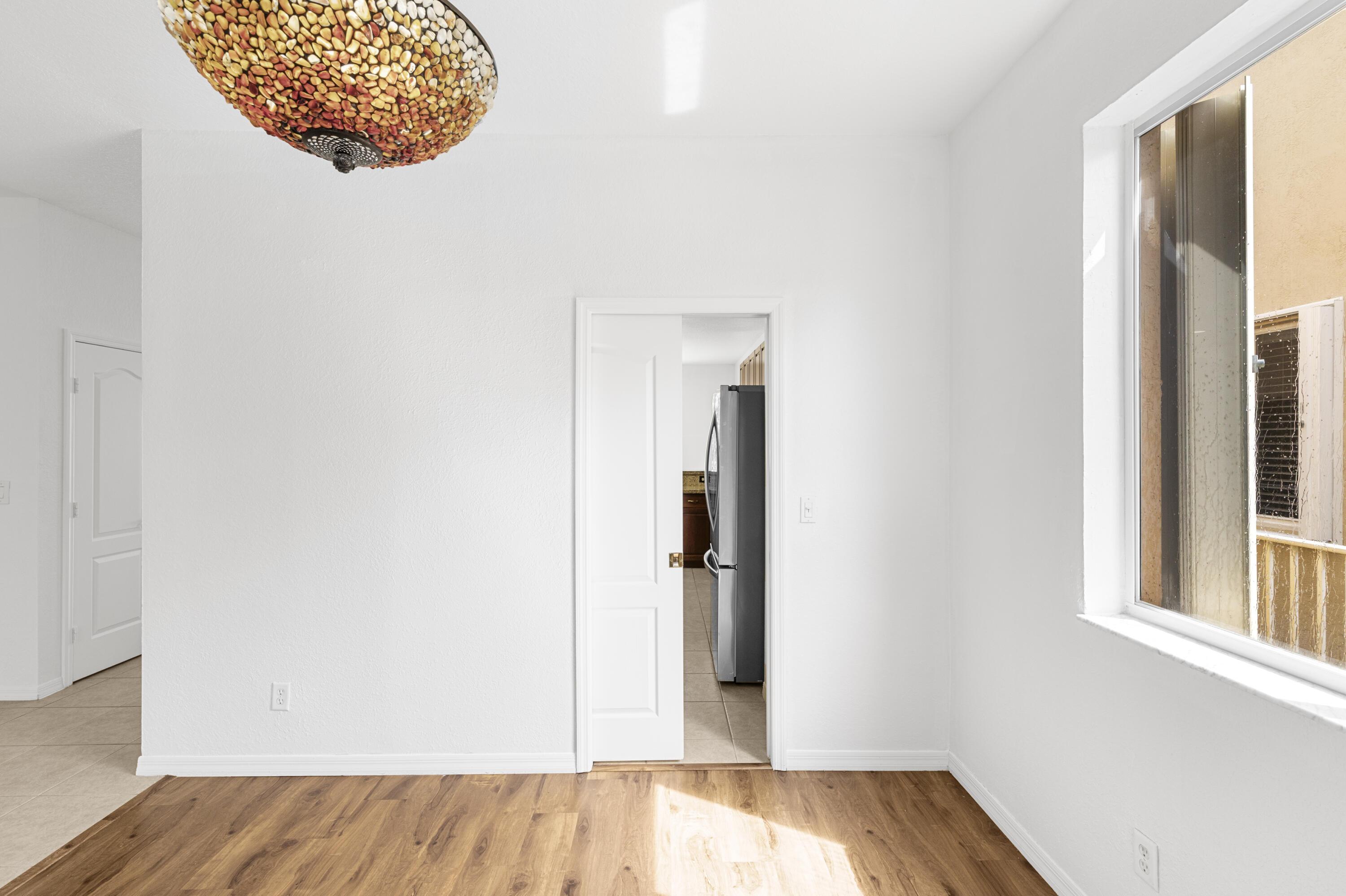 19389 SW 64th Street, Pembroke Pines, FL 33332 - Photo 4