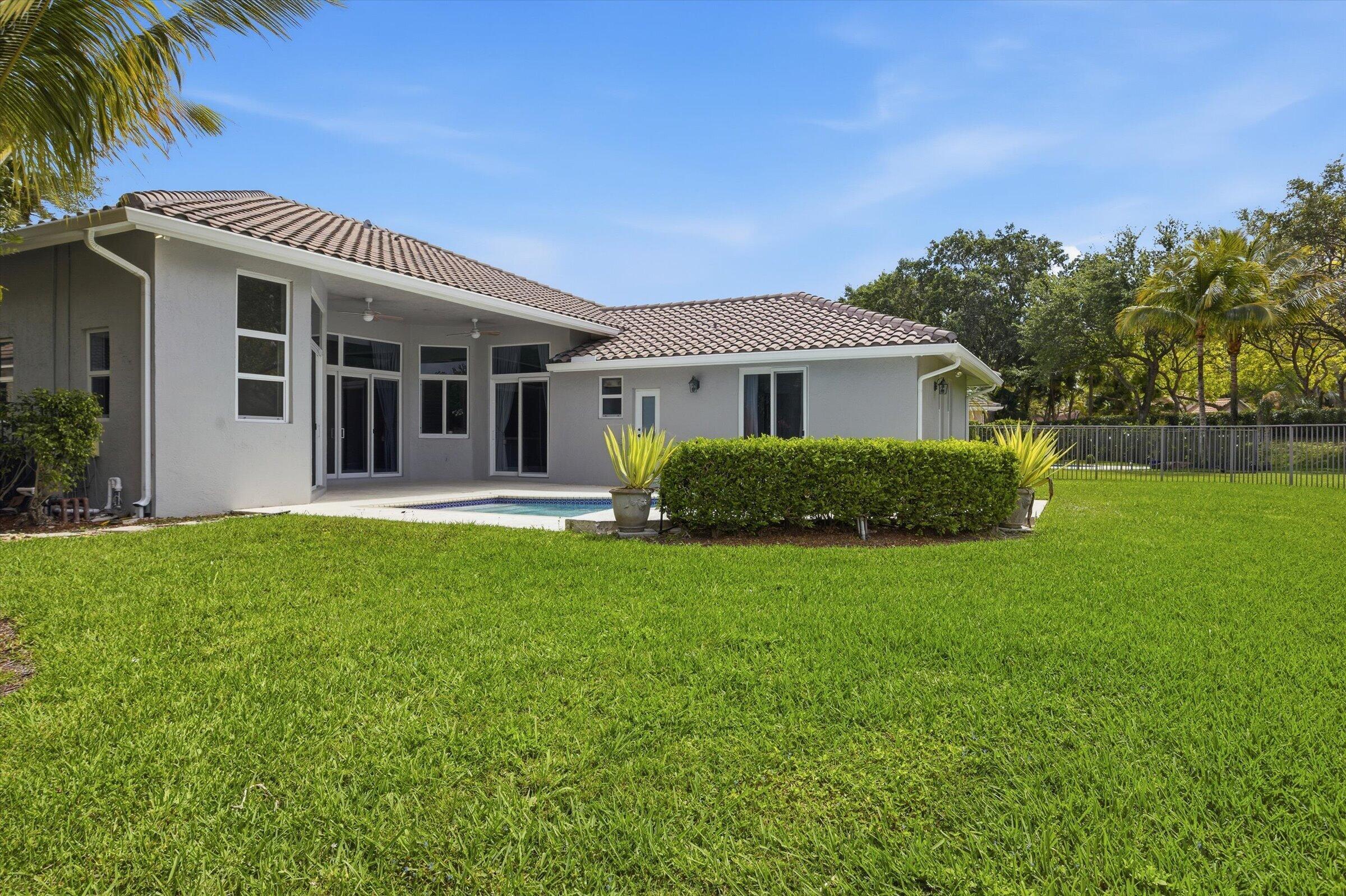 1290 Ginger Circle, Weston, FL 33326 - Photo 4