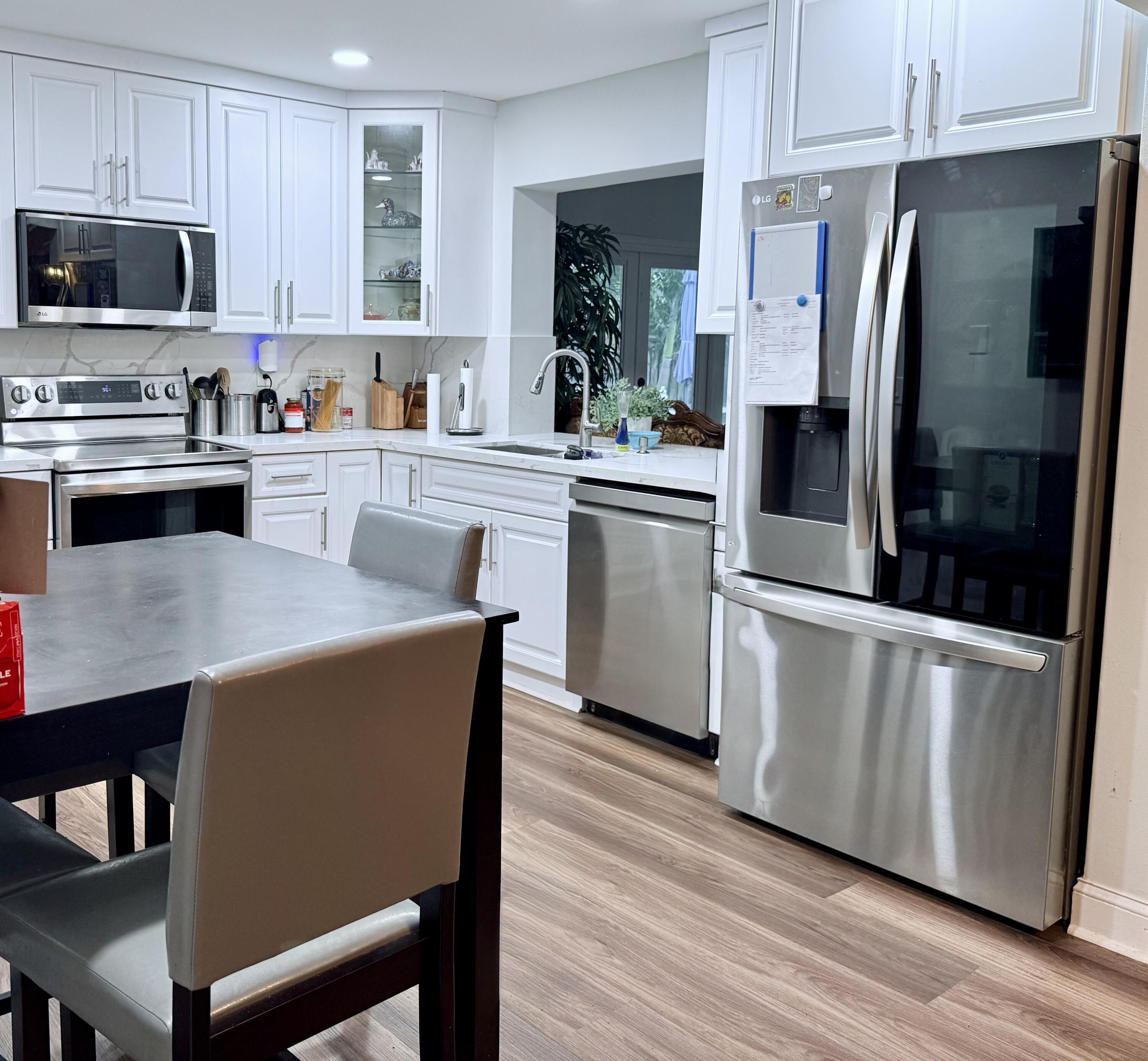 10900 NW 18th Place, Pembroke Pines, FL 33026 - Photo 5