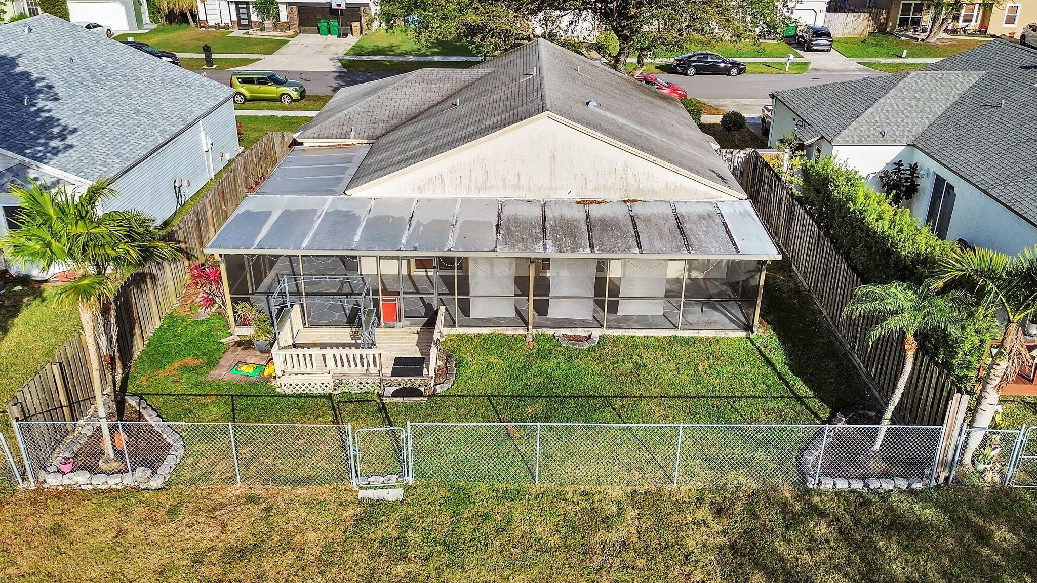 1011 SW 134th Avenue, Davie, FL 33325 - Photo 5