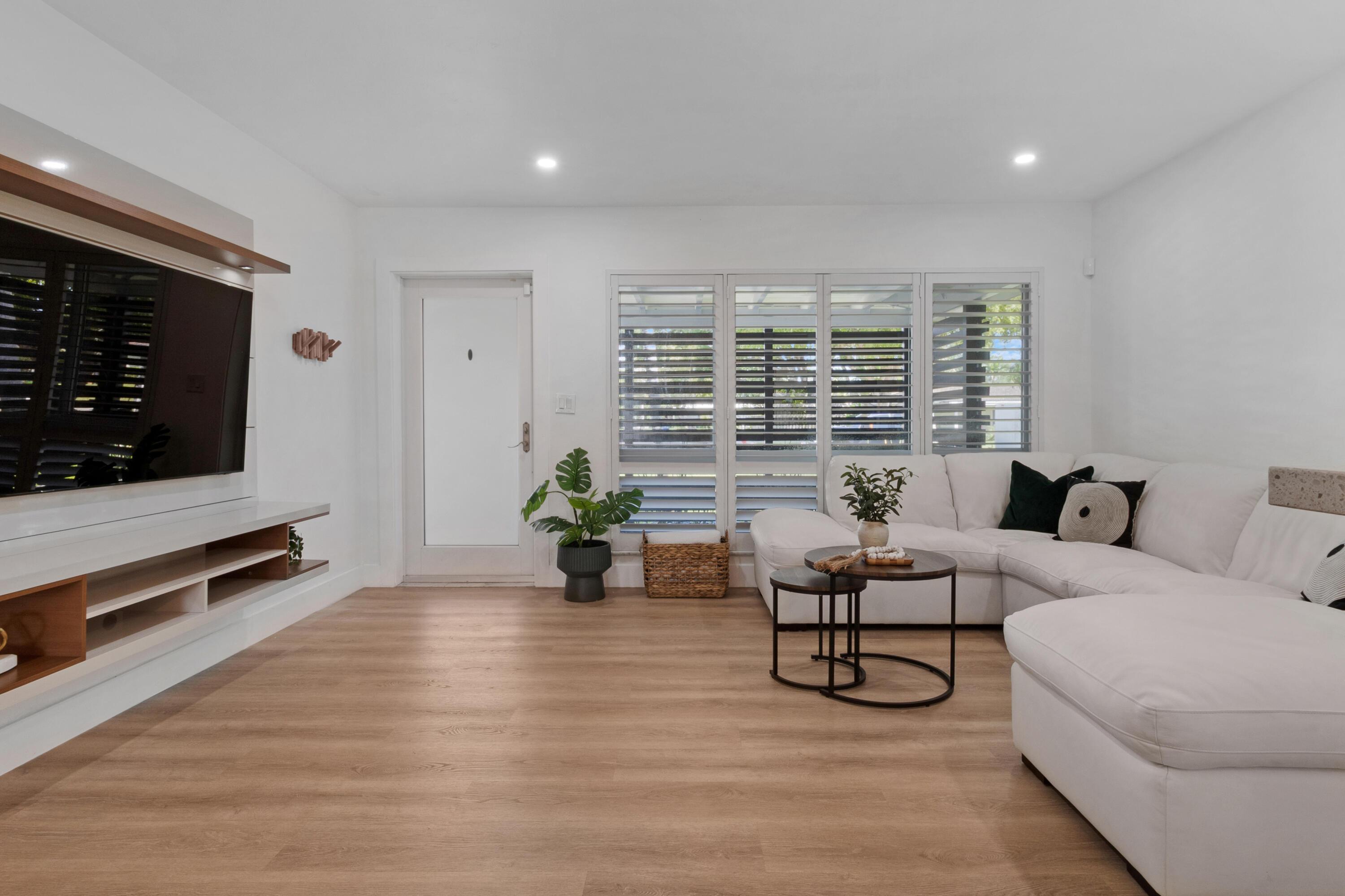 2030 NE 52nd Court, Fort Lauderdale, FL 33308 - Photo 5